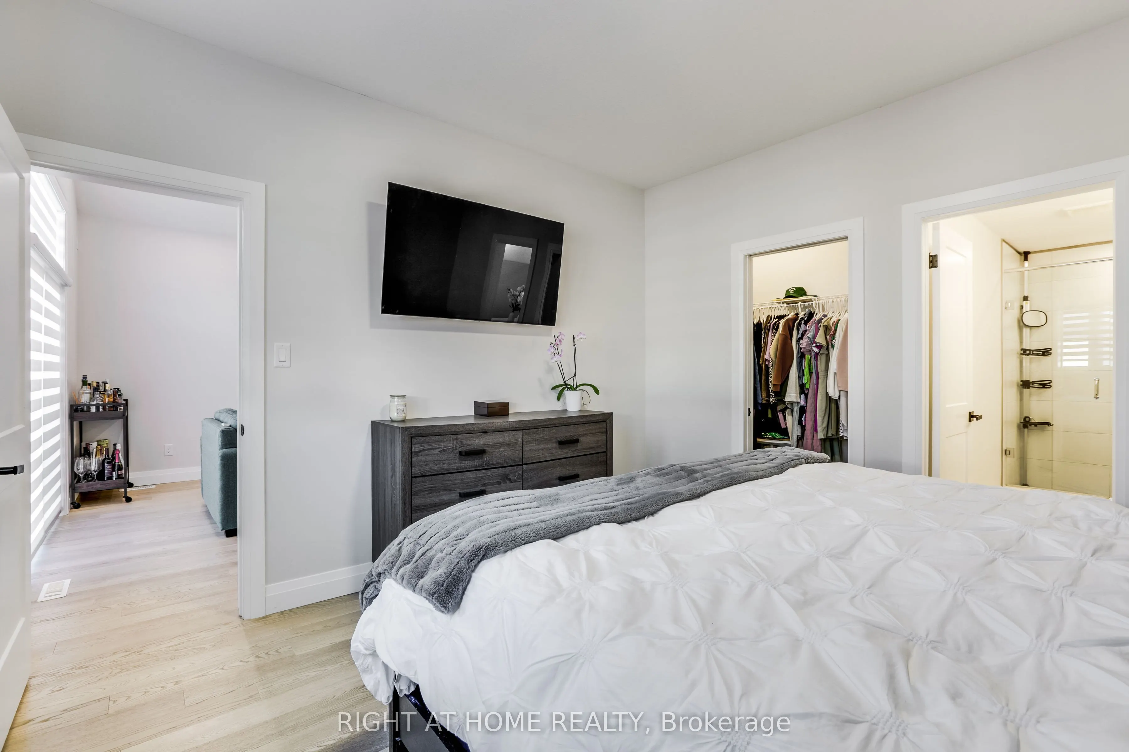 26 Compass Trail