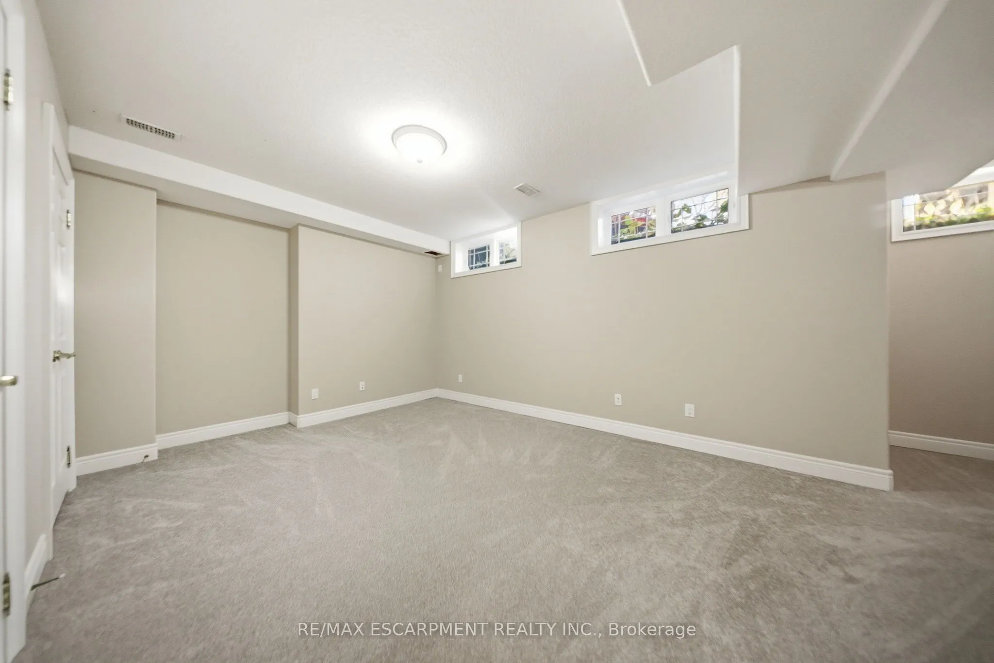95 Tollgate Drive