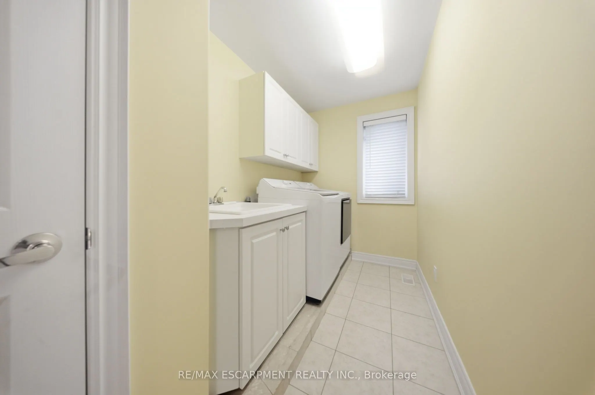 95 Tollgate Drive