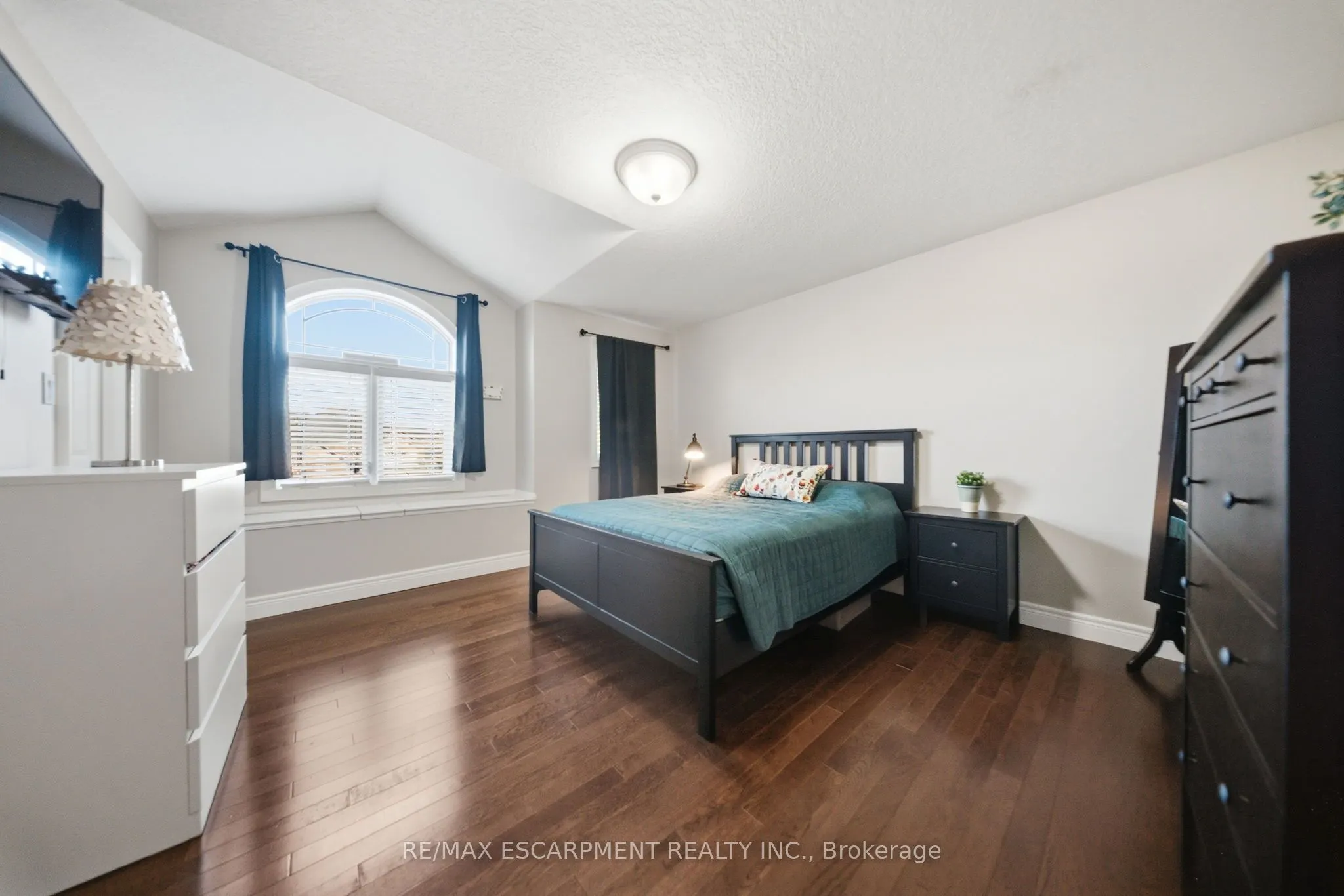 95 Tollgate Drive