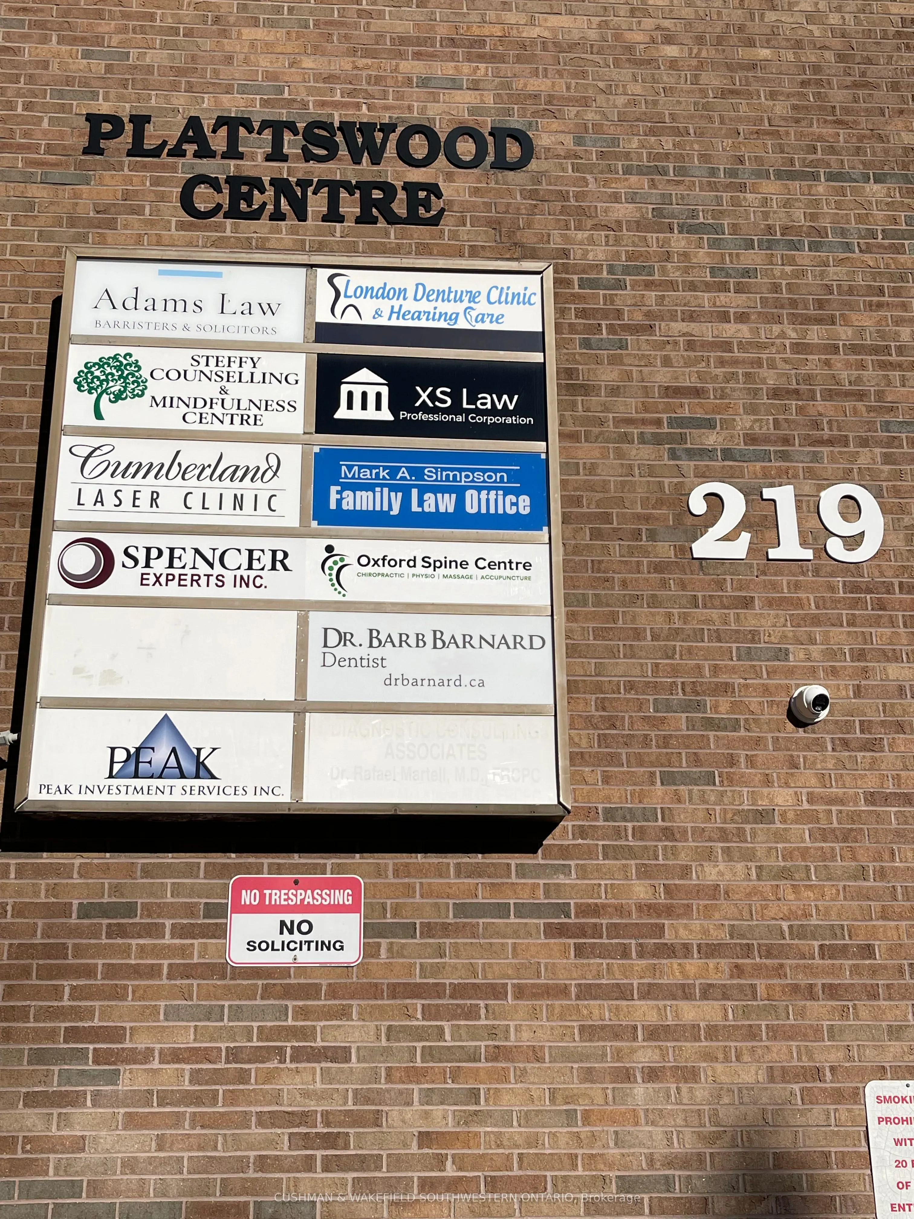 219 Oxford Street W #202 & 203