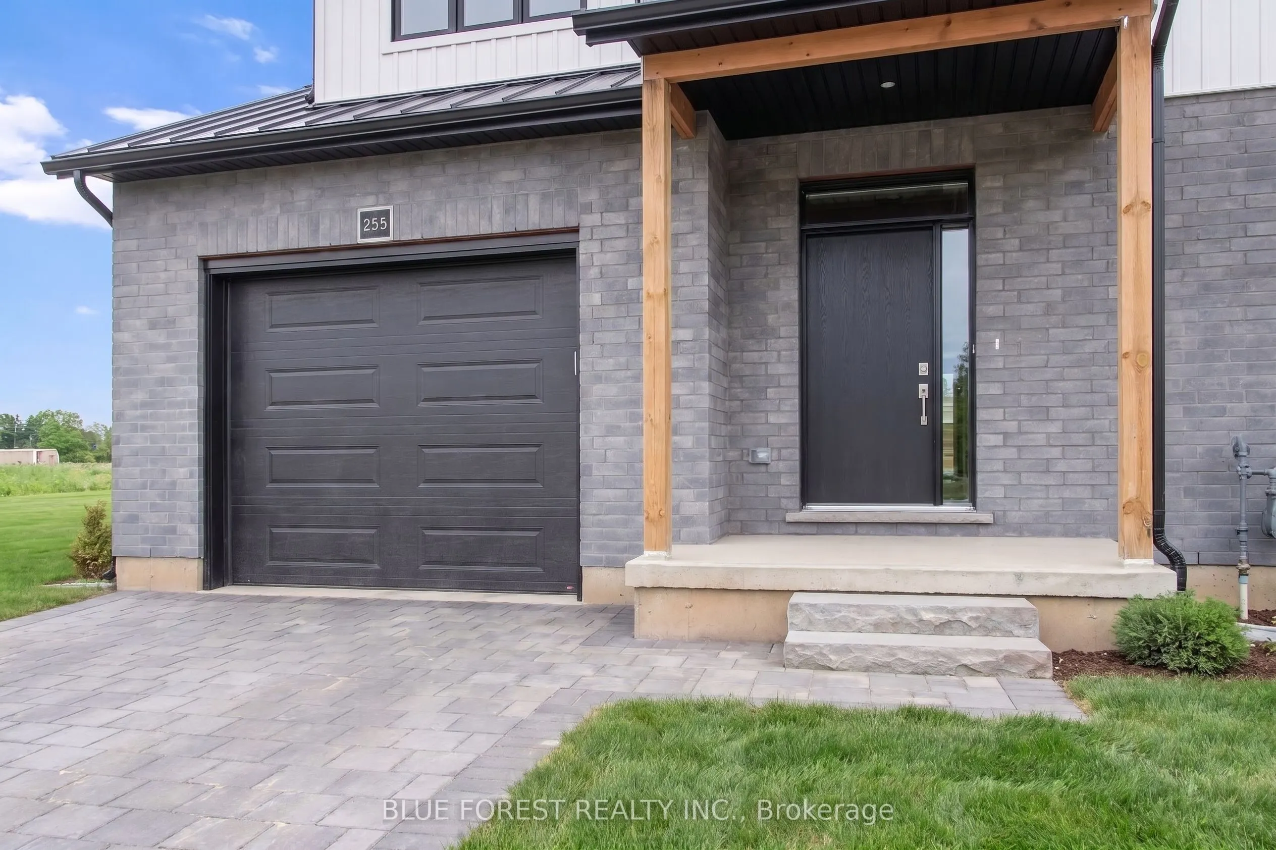 251 McTavish Street