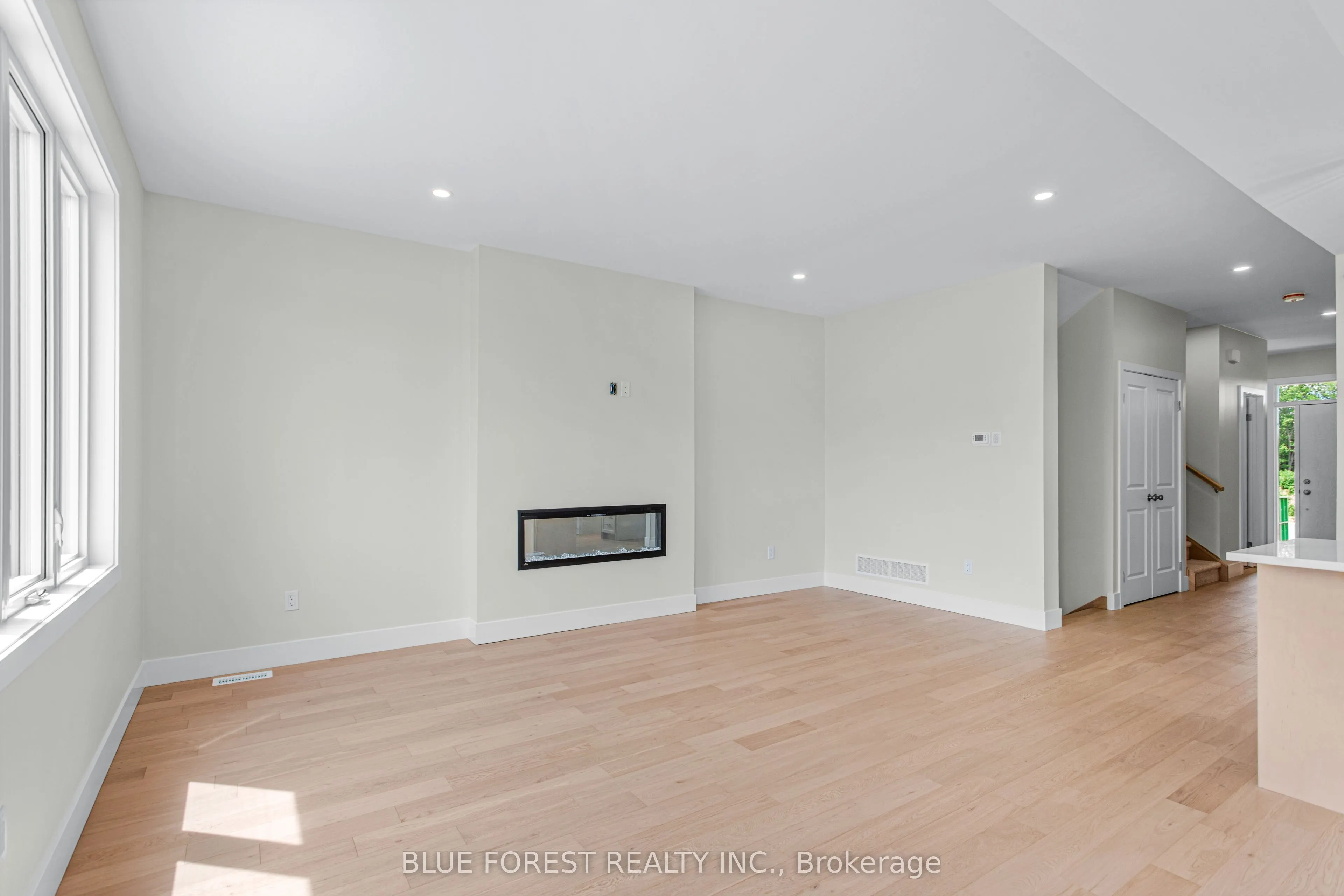 251 McTavish Street