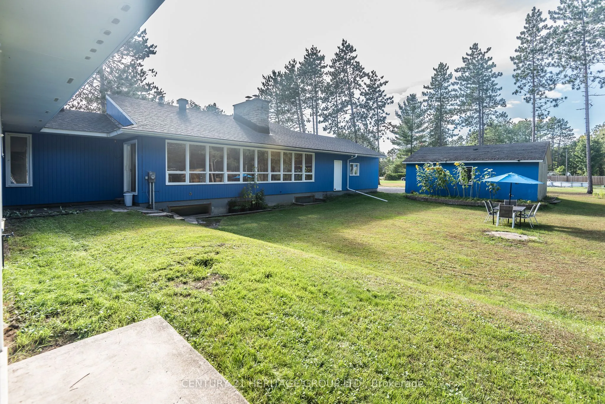 33712 Highway 17 W