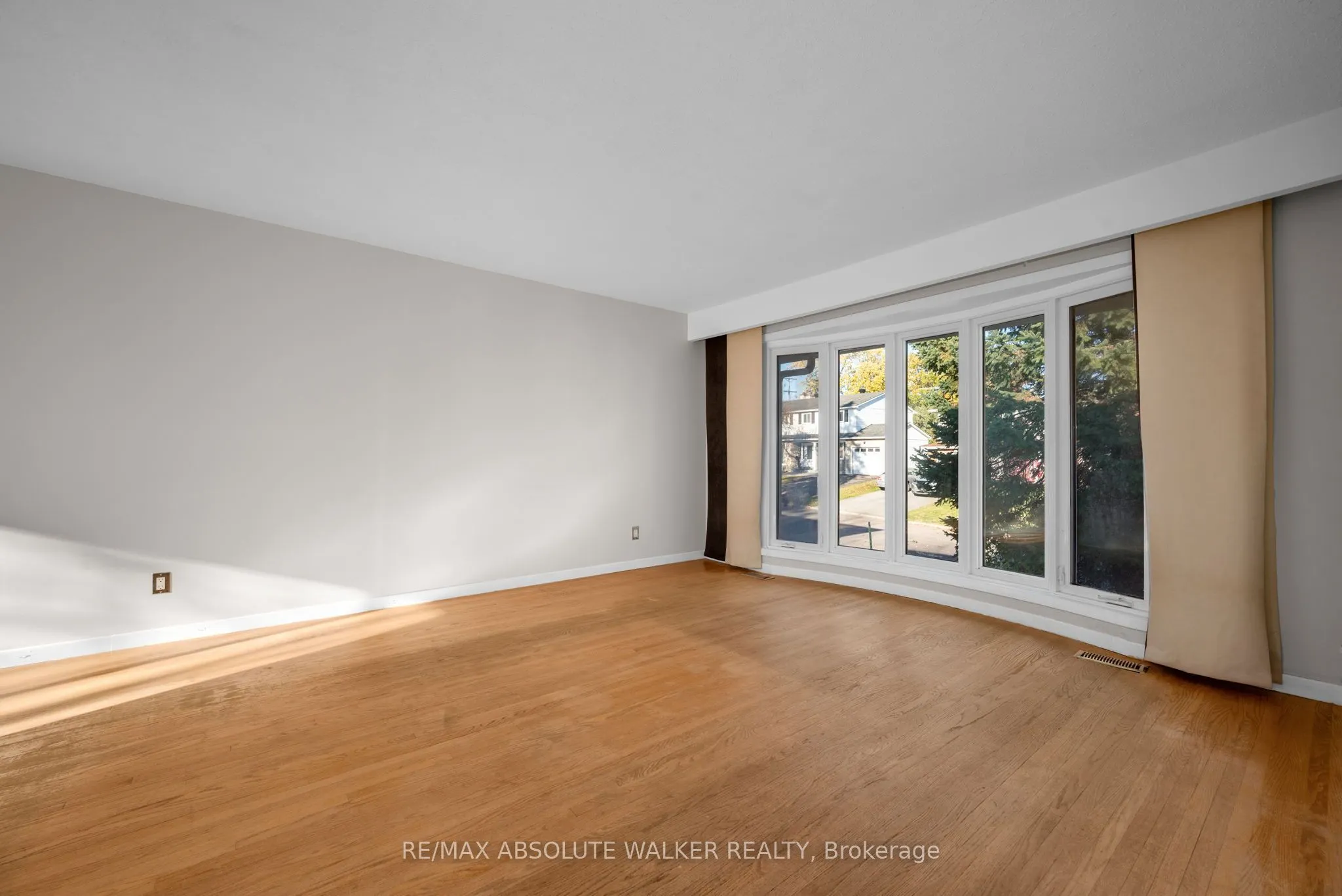 18 Silver Aspen Crescent