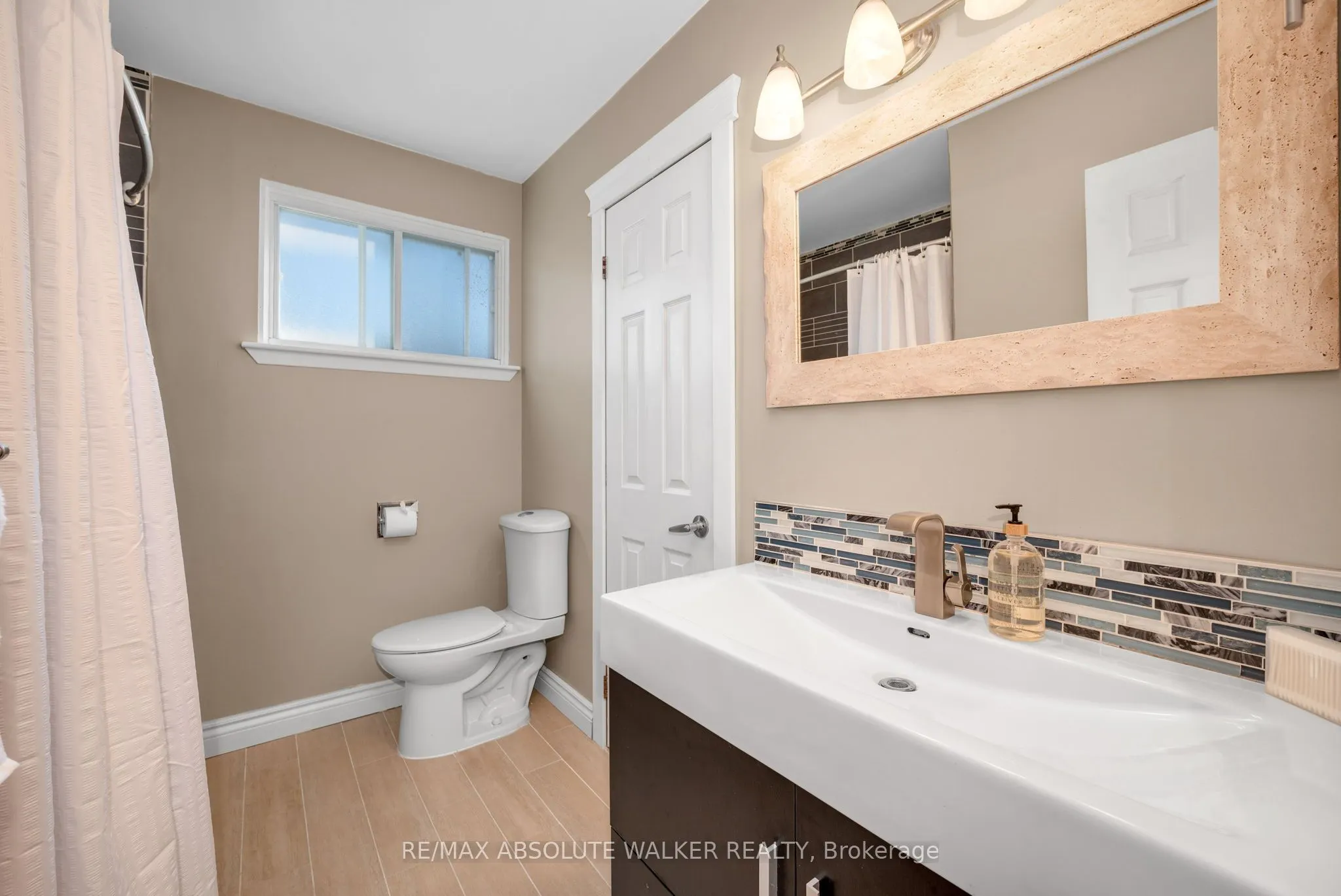 18 Silver Aspen Crescent