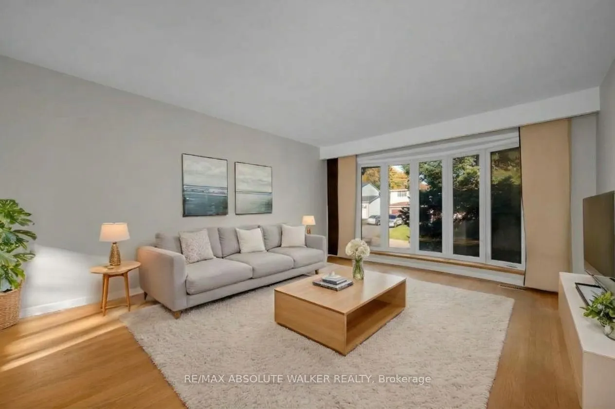 18 Silver Aspen Crescent