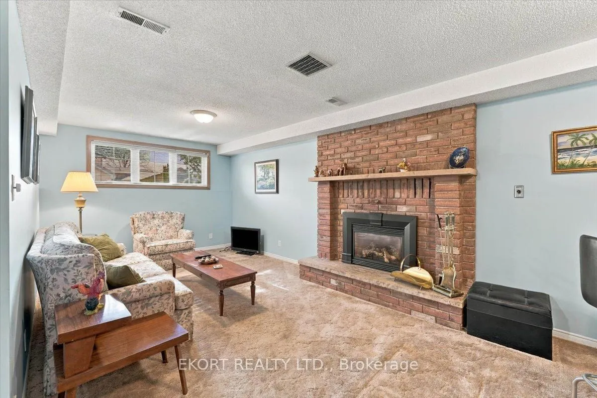81 Parkview Heights