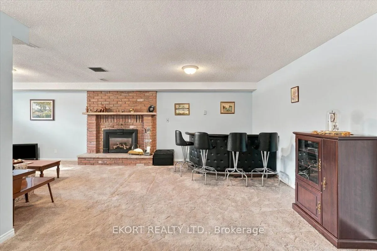 81 Parkview Heights