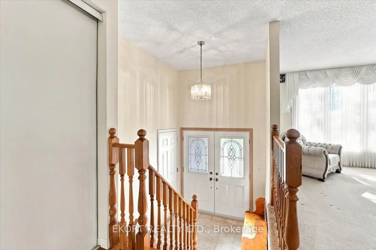 81 Parkview Heights