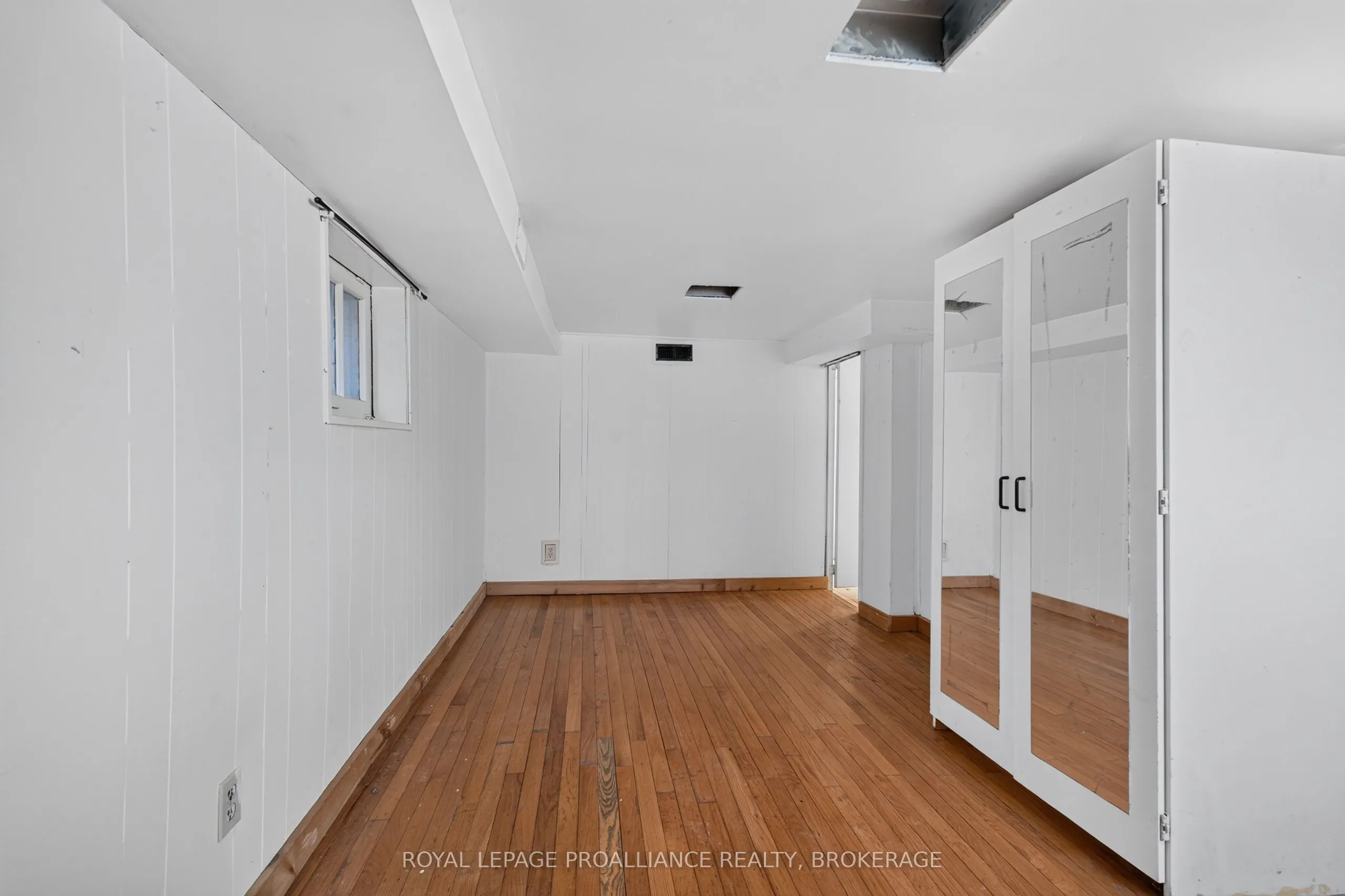 558 Brock Street