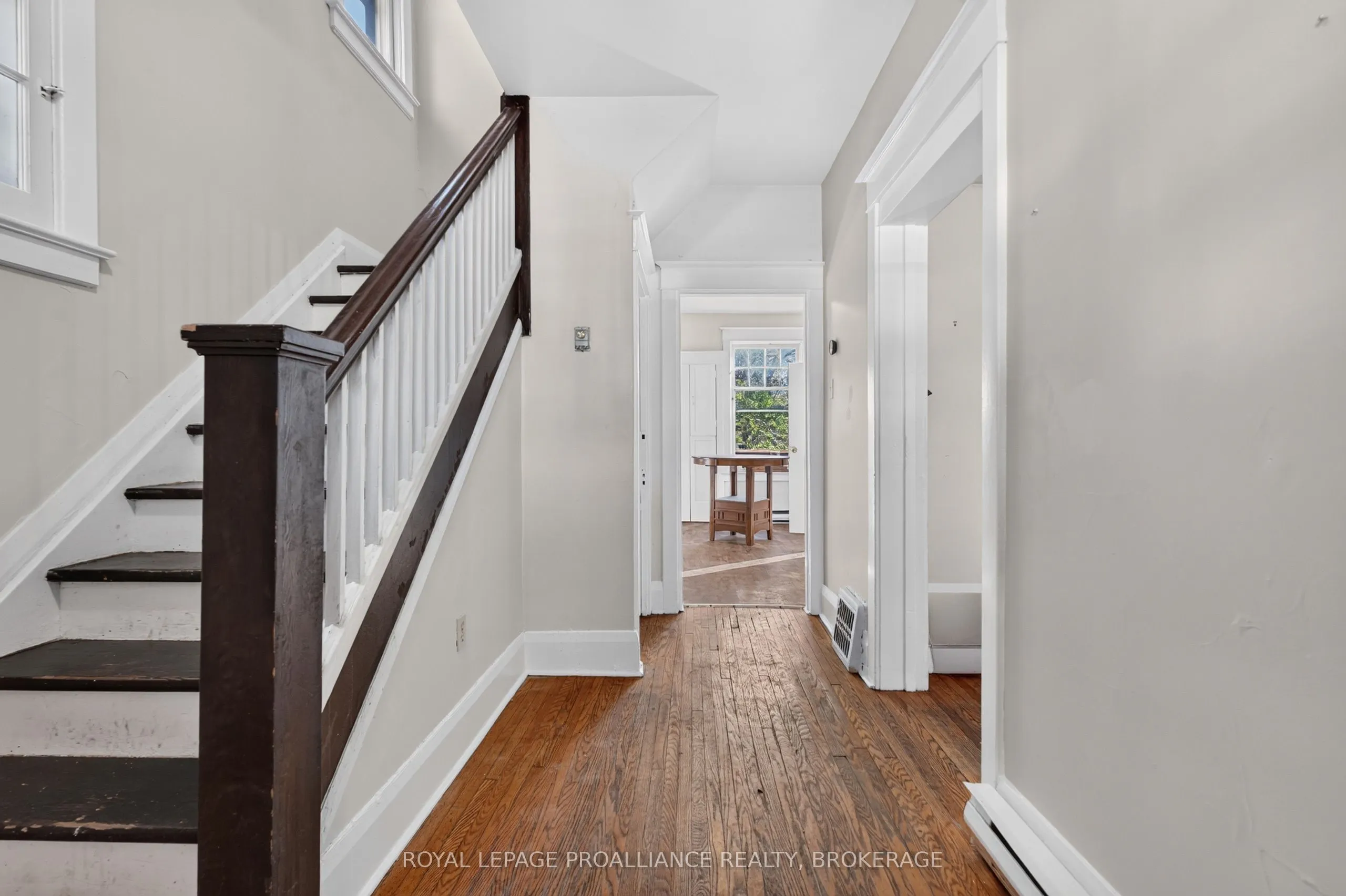 558 Brock Street