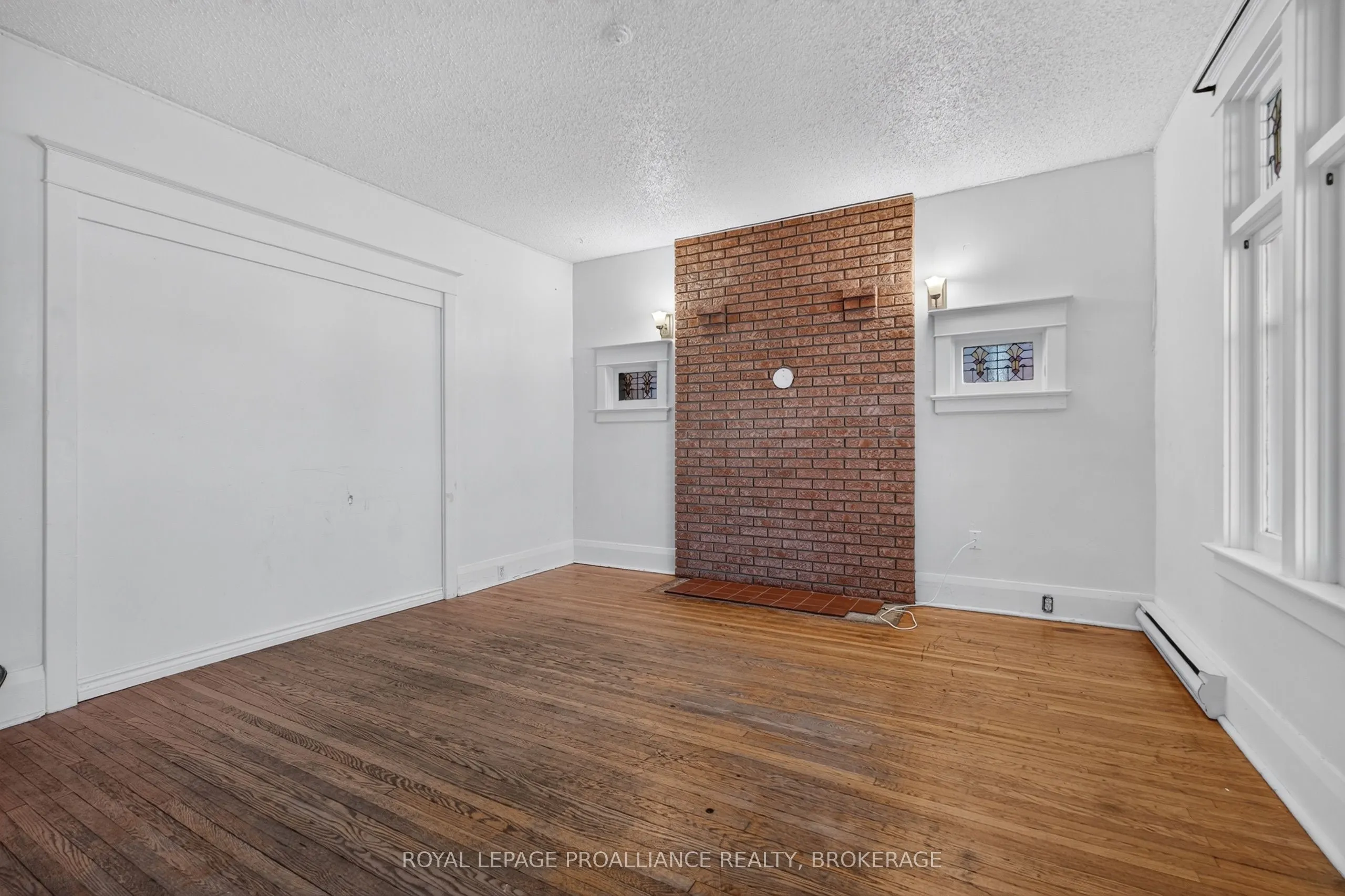 558 Brock Street