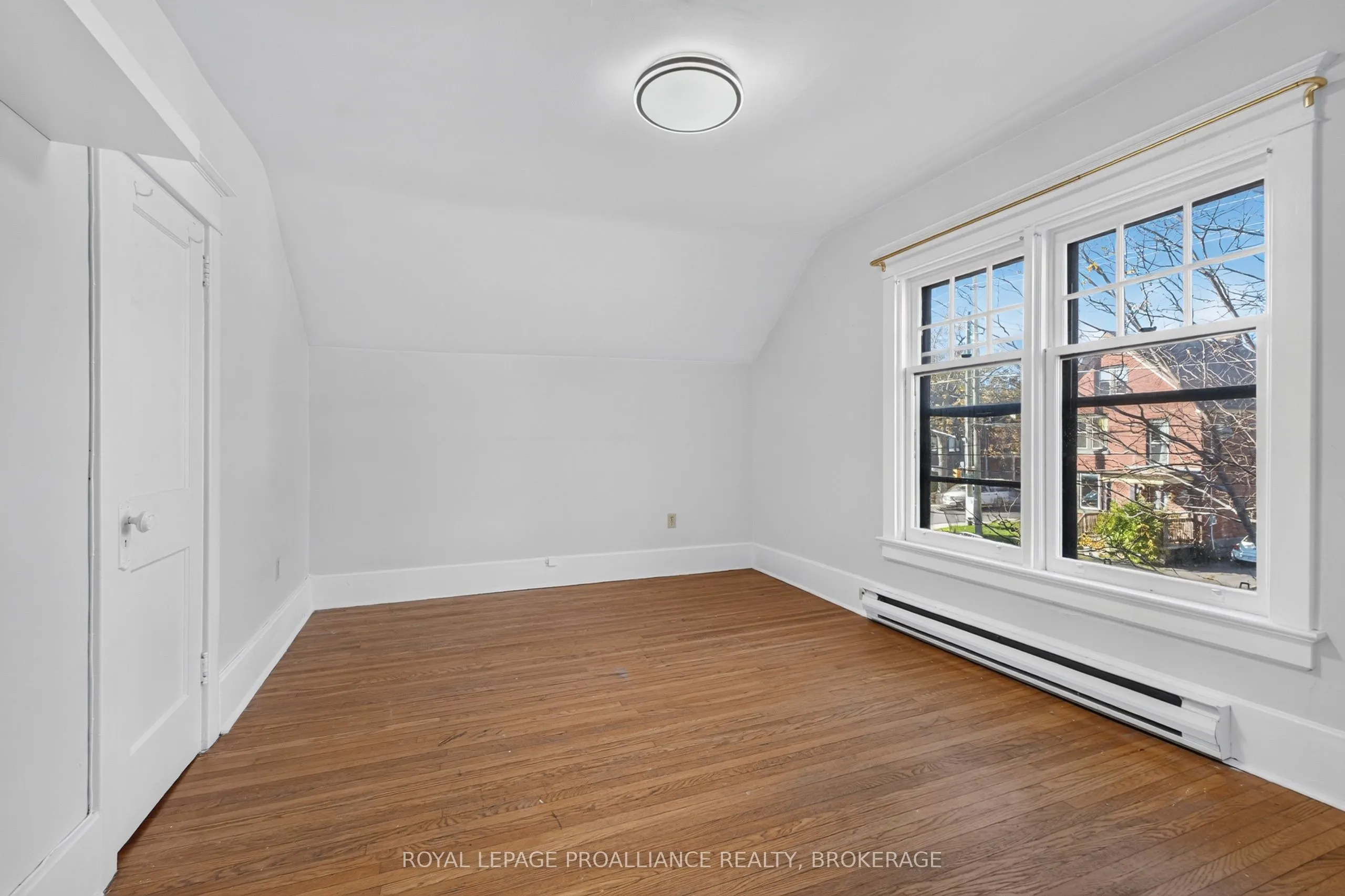 558 Brock Street