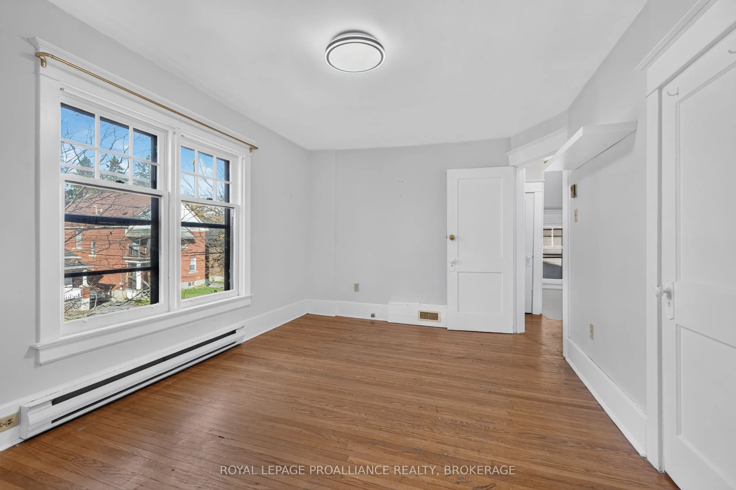 558 Brock Street