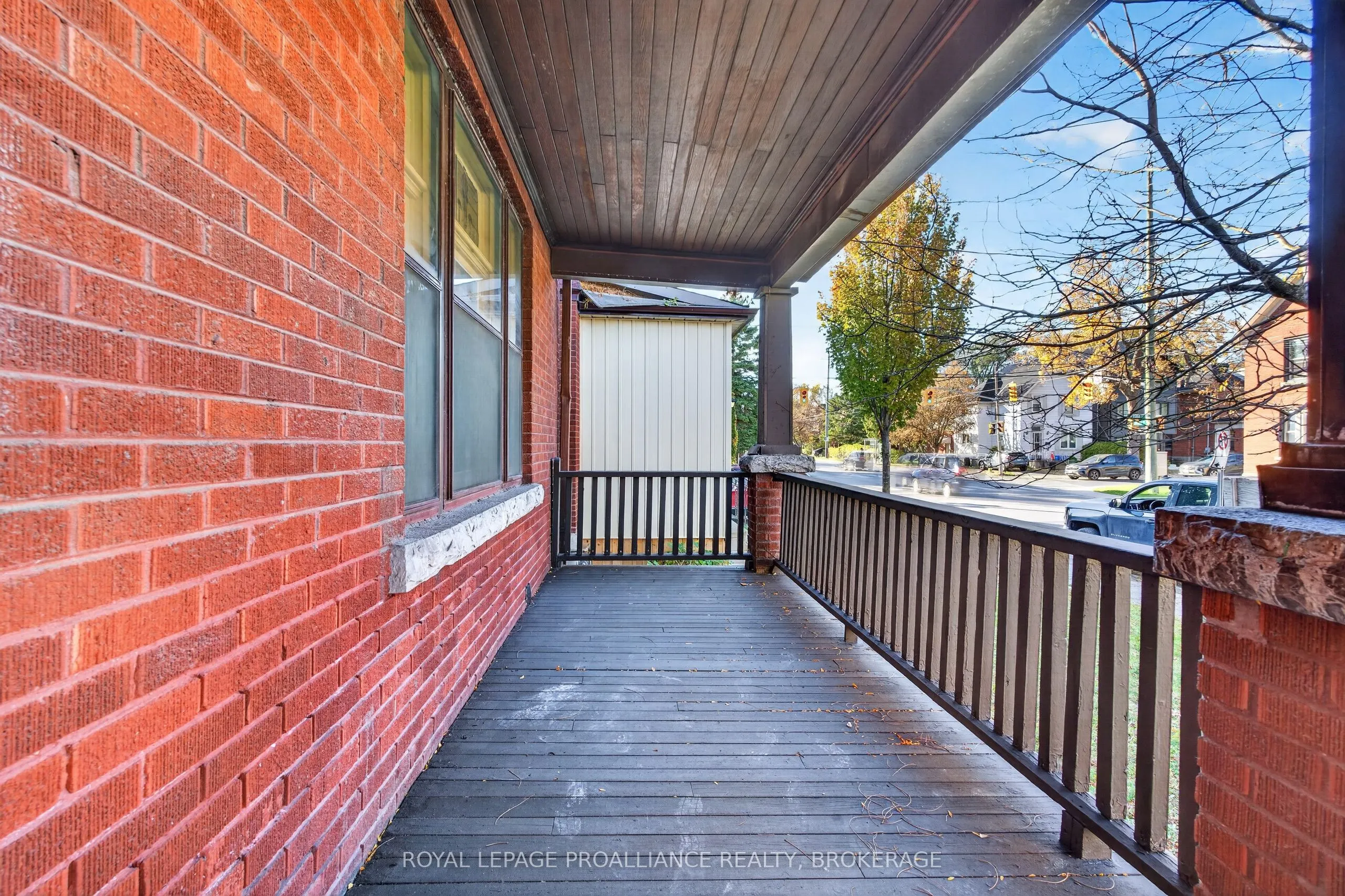 558 Brock Street