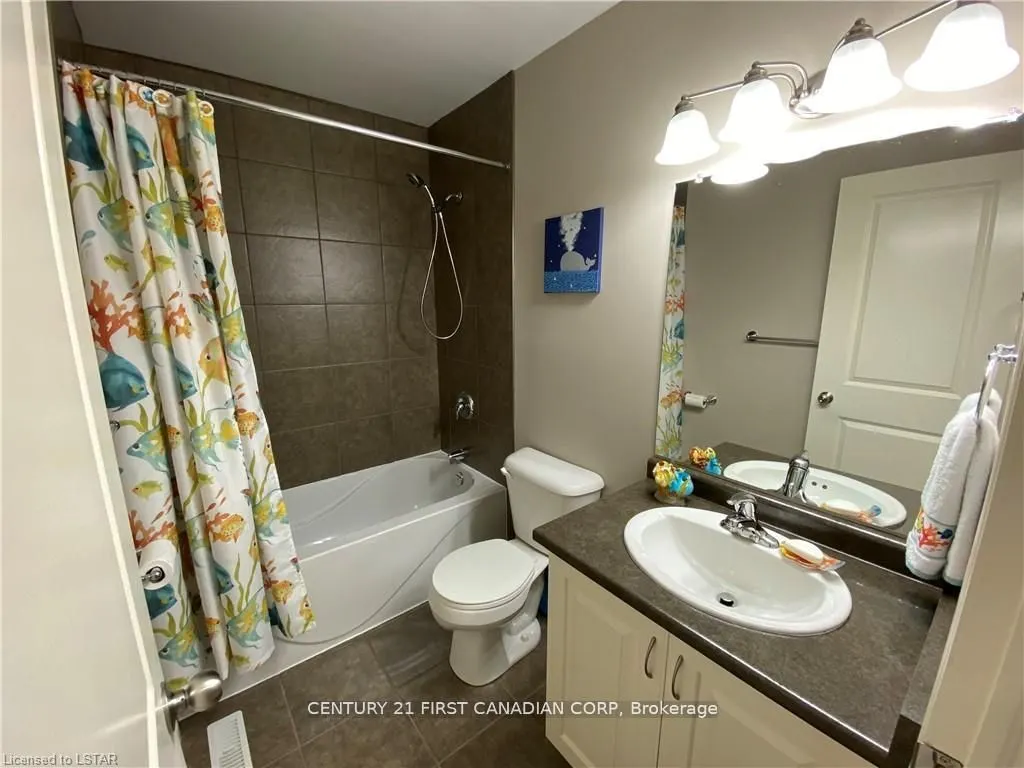 960 BITTERBUSH Crescent #17
