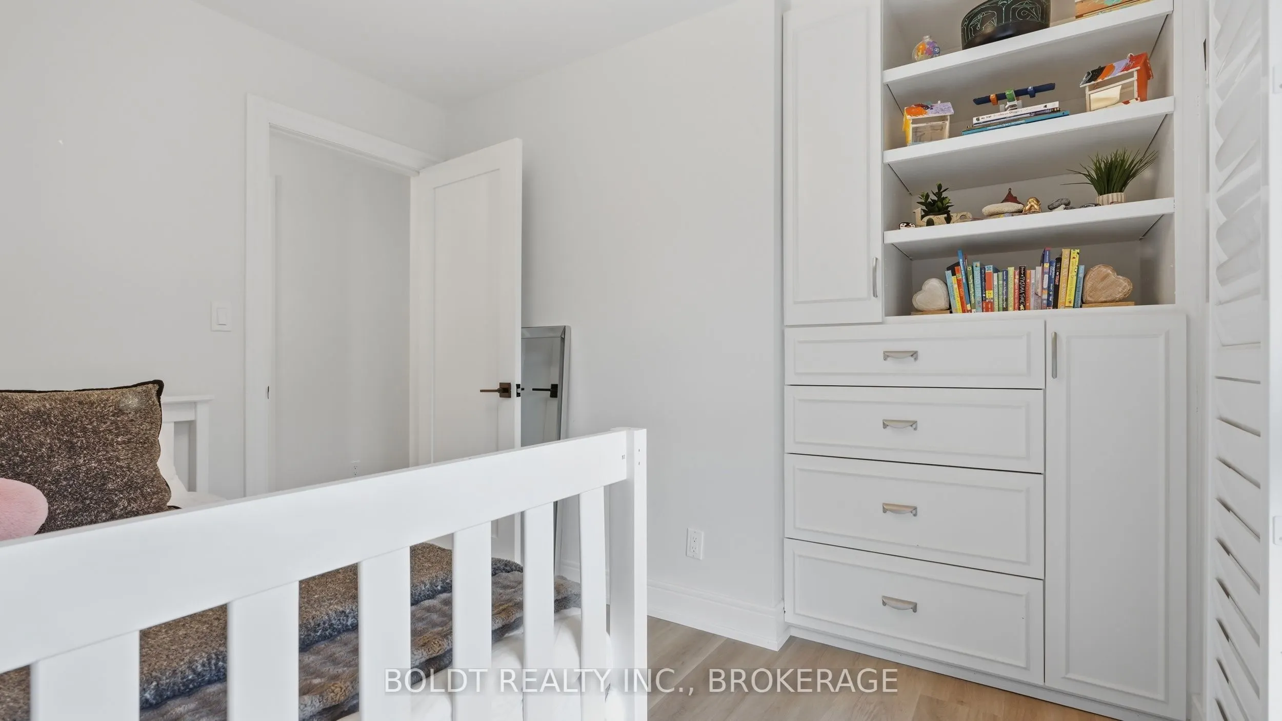 15 The Cedars Street
