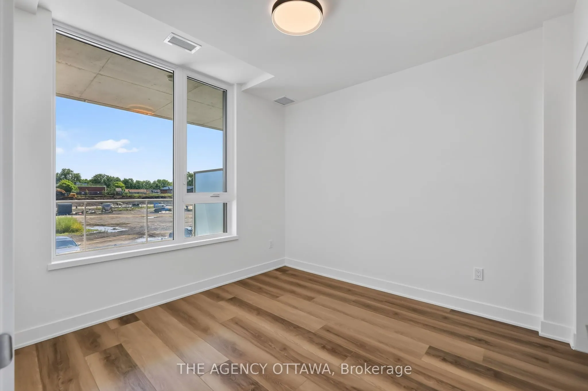 3085 Riverside Drive #212