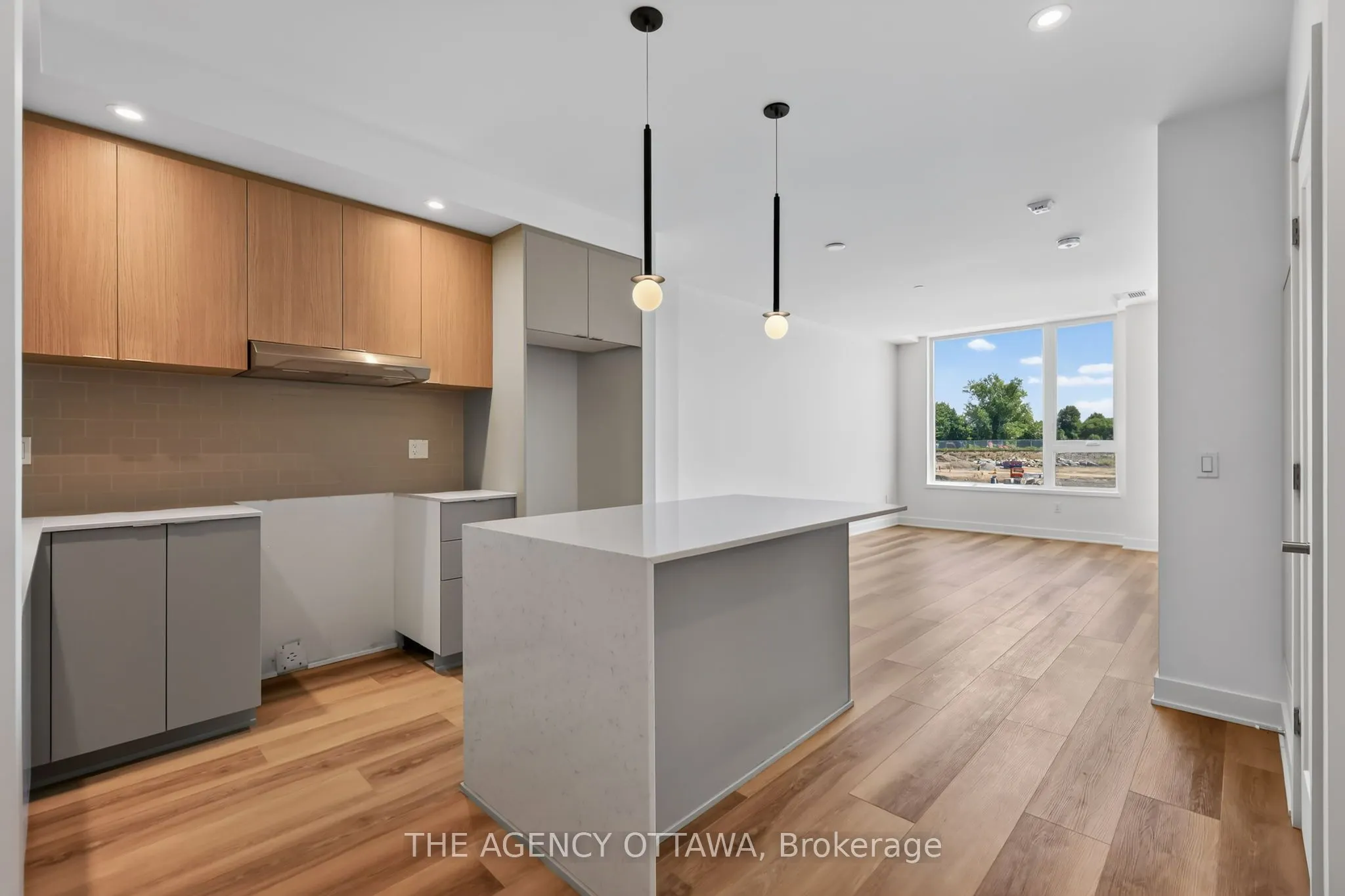 3085 Riverside Drive #212