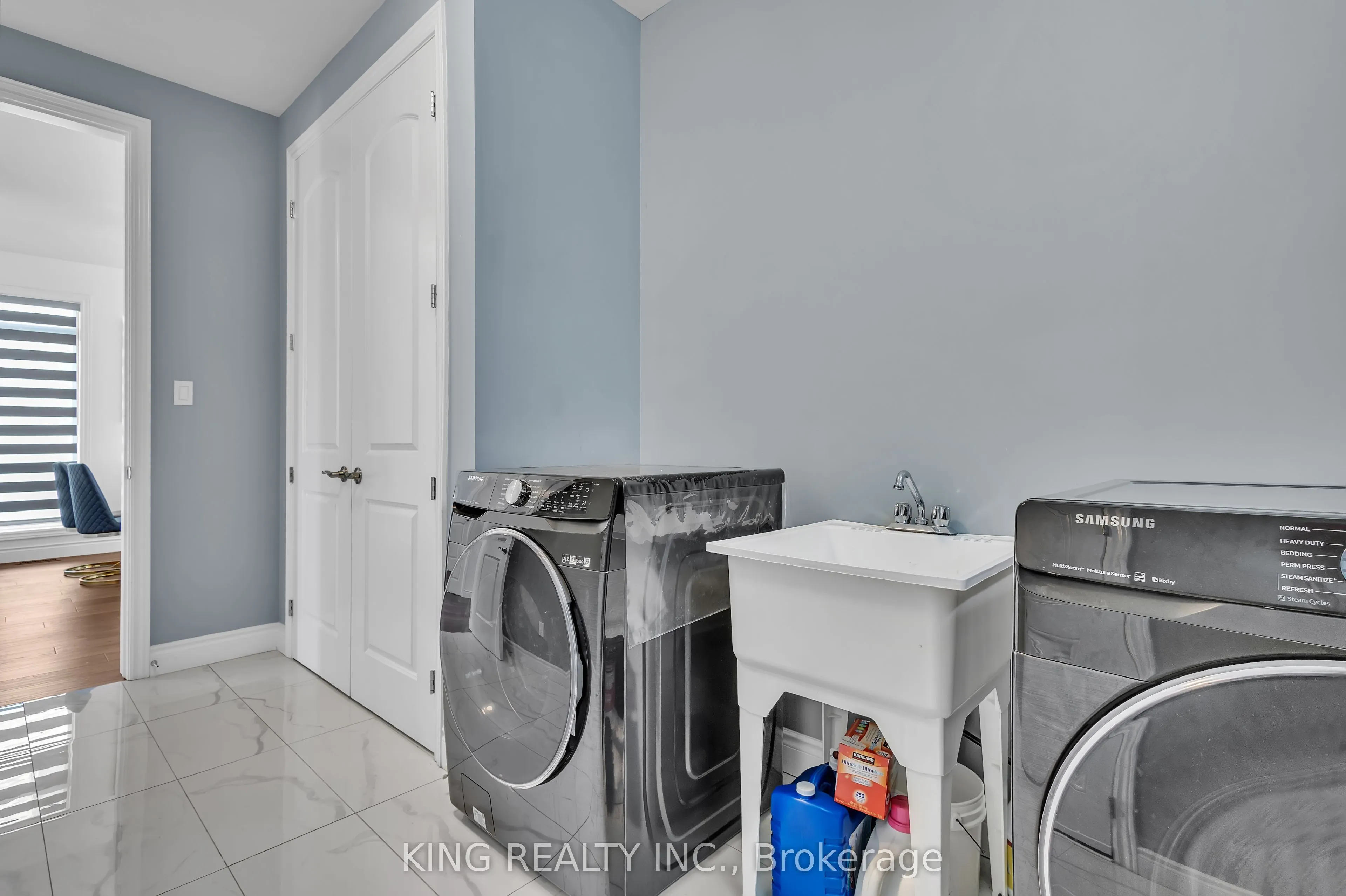1464 Medway Park Drive