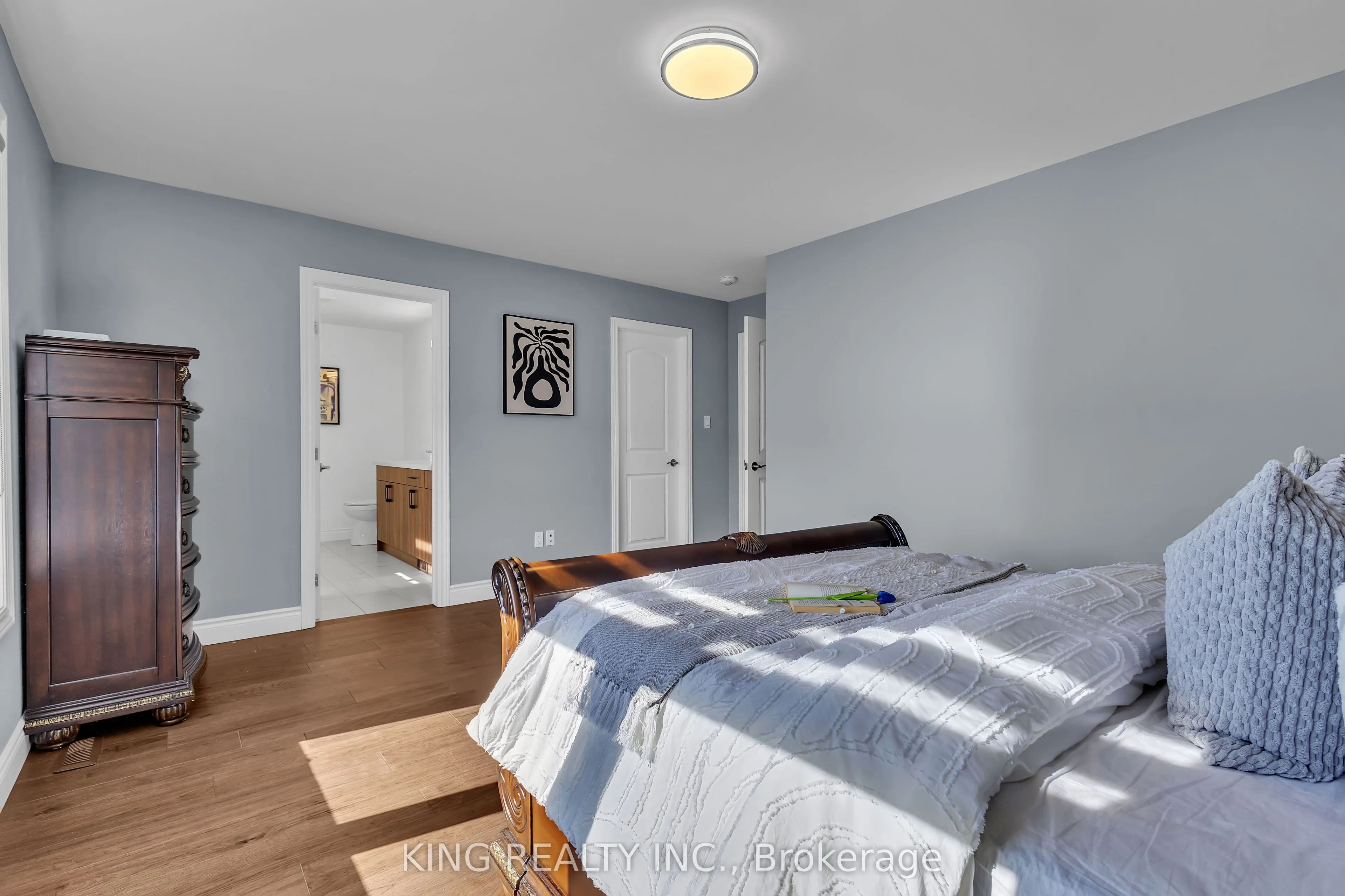 1464 Medway Park Drive