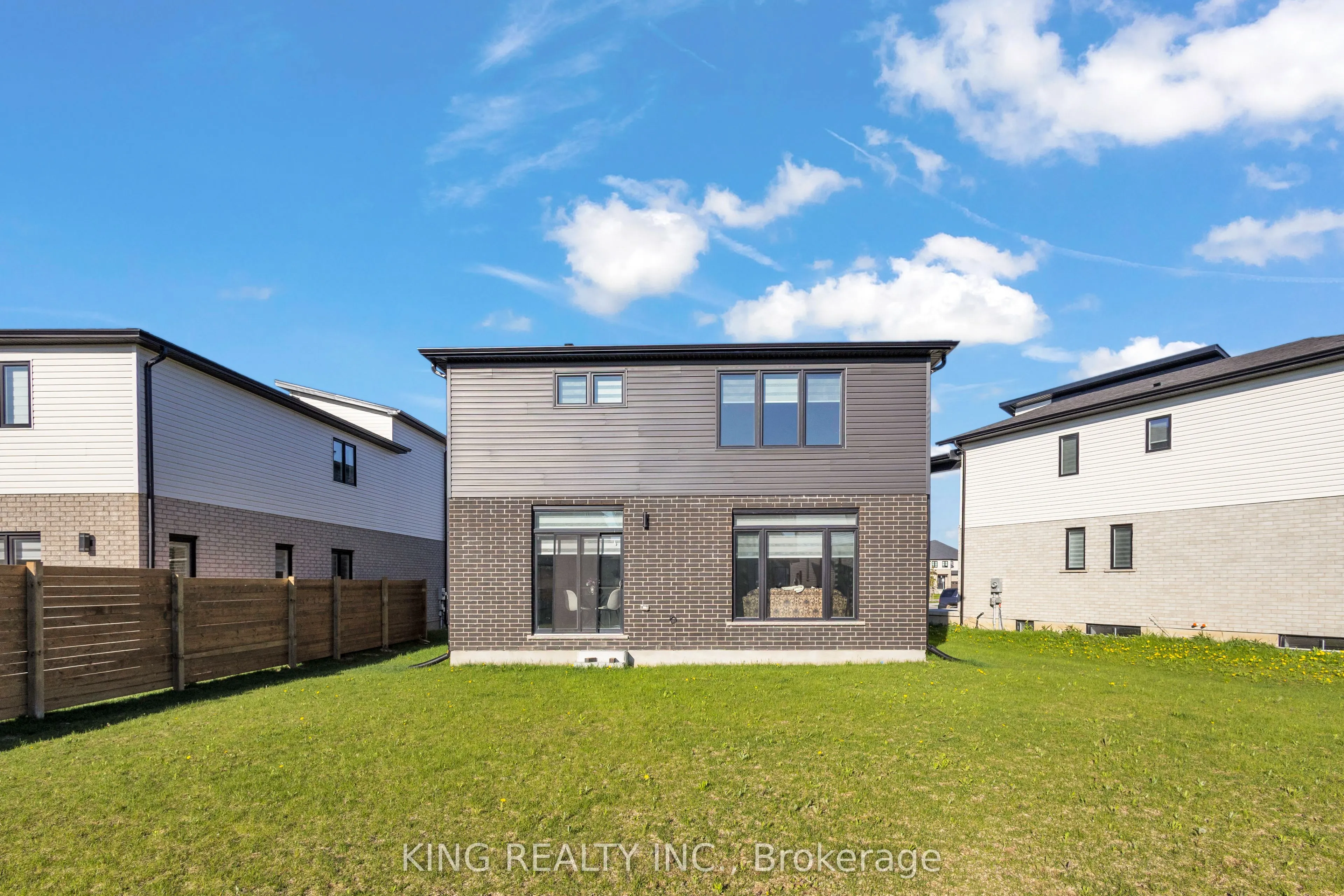 1464 Medway Park Drive