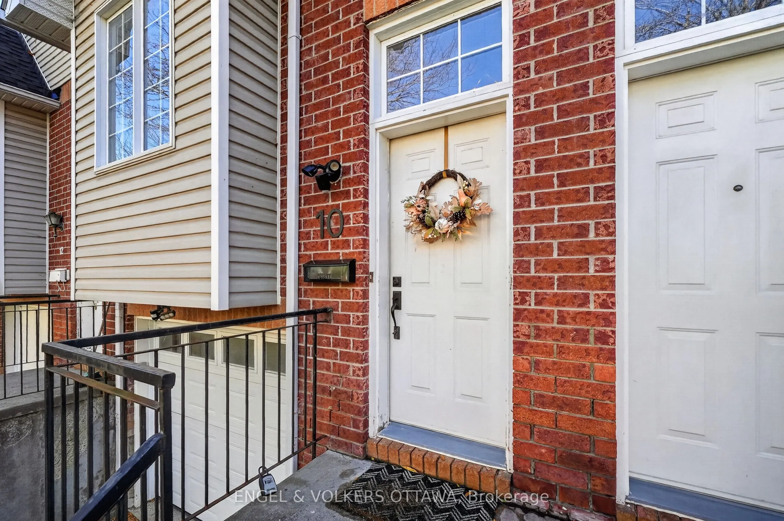 1160 Belanger Avenue #10