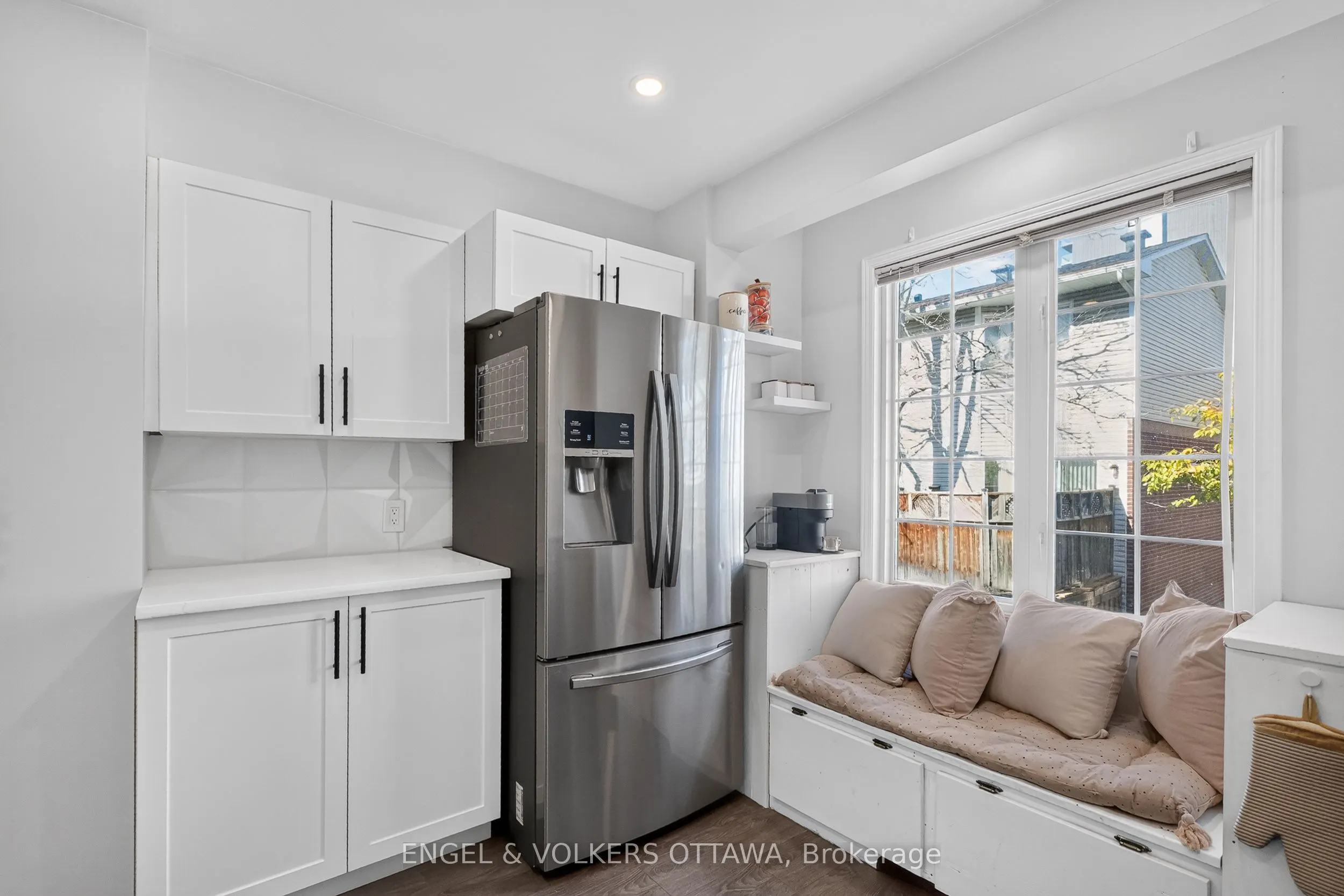 1160 Belanger Avenue #10
