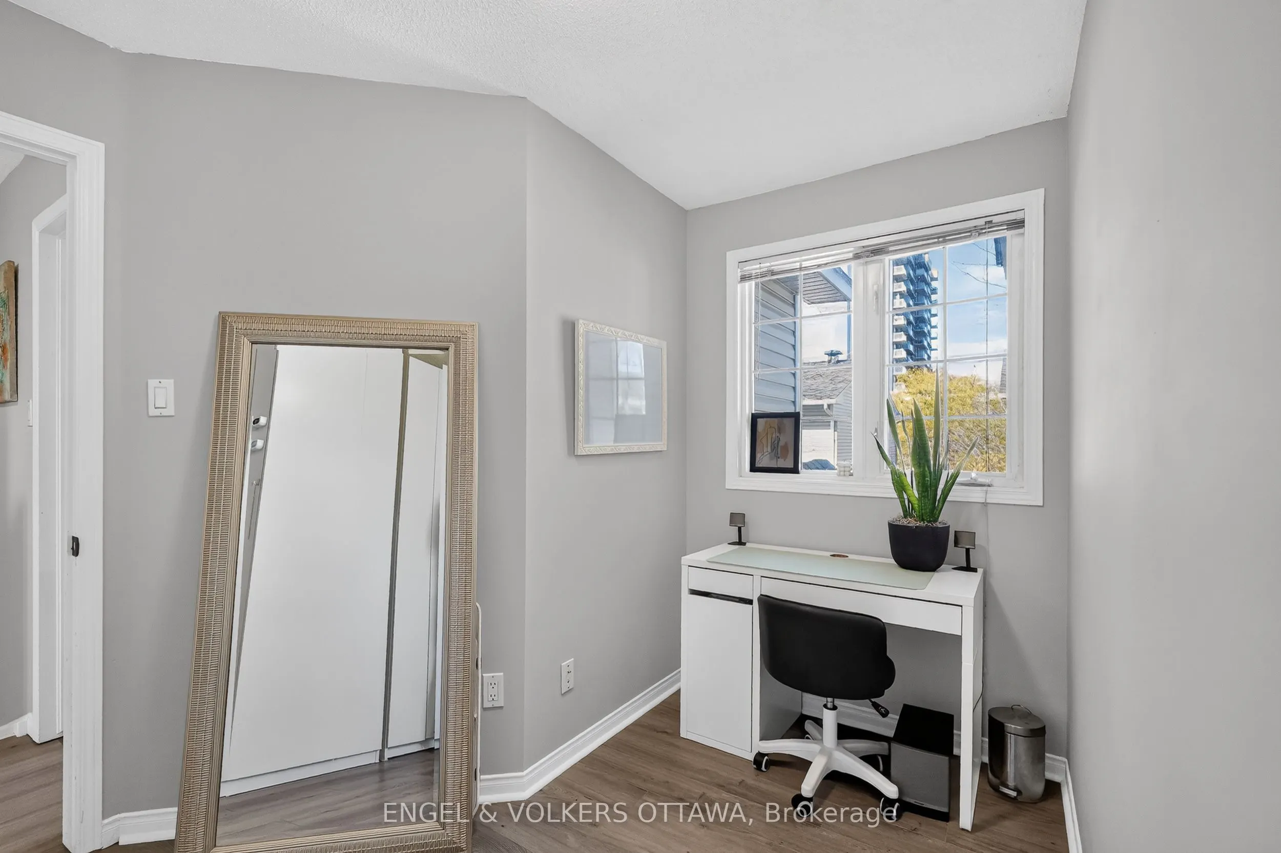 1160 Belanger Avenue #10