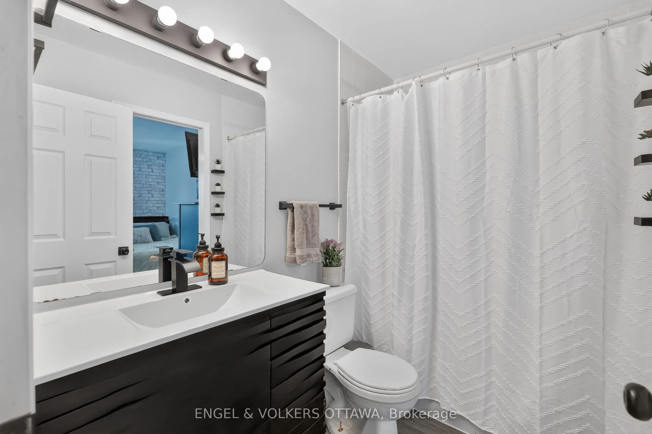 1160 Belanger Avenue #10
