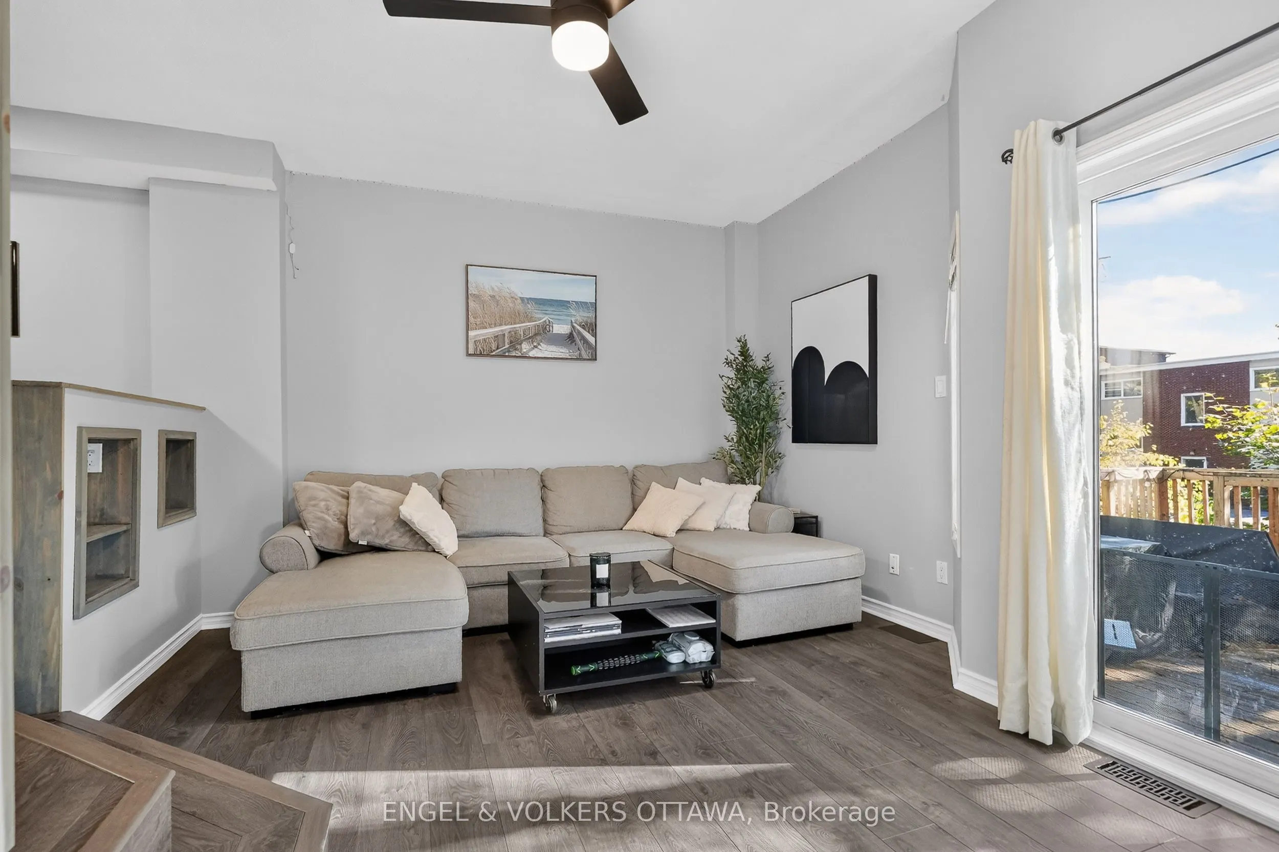 1160 Belanger Avenue #10