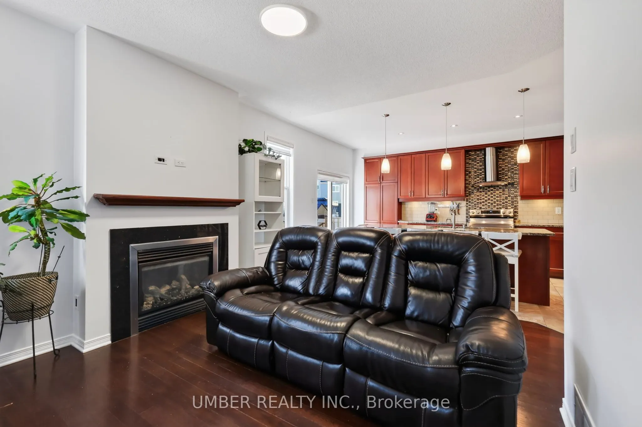 305 Bobolink Ridge