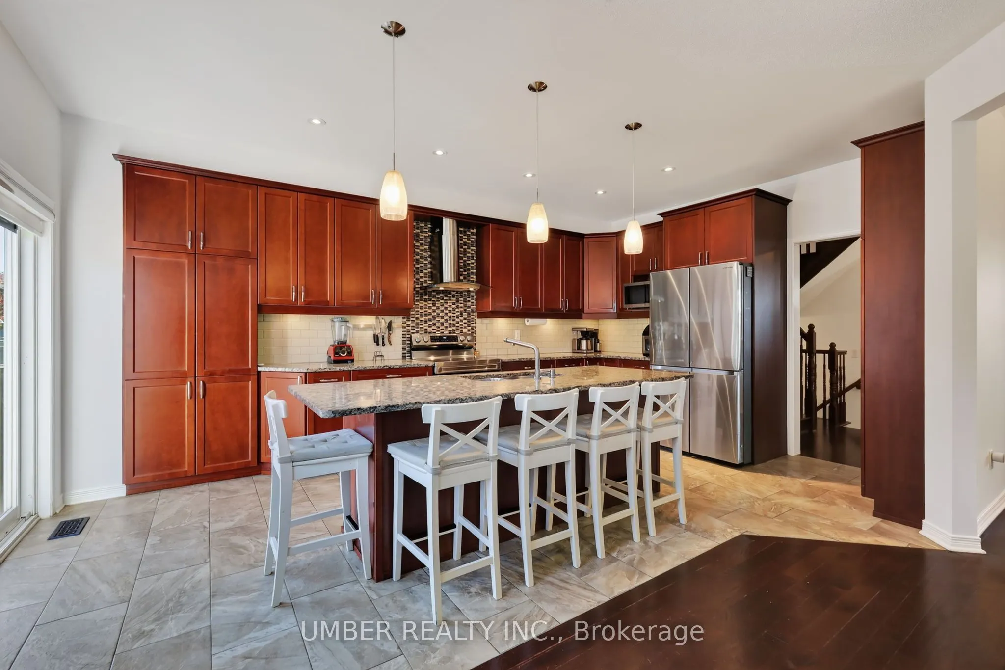 305 Bobolink Ridge