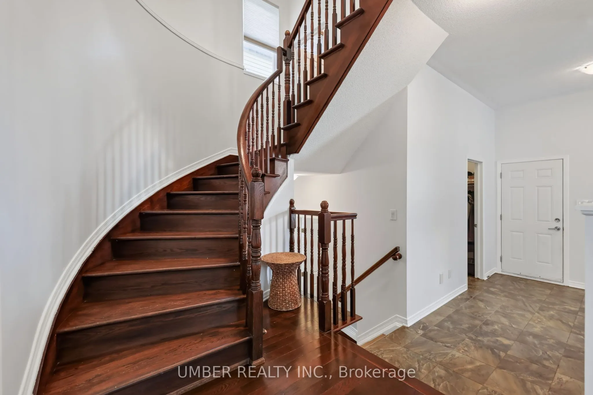 305 Bobolink Ridge
