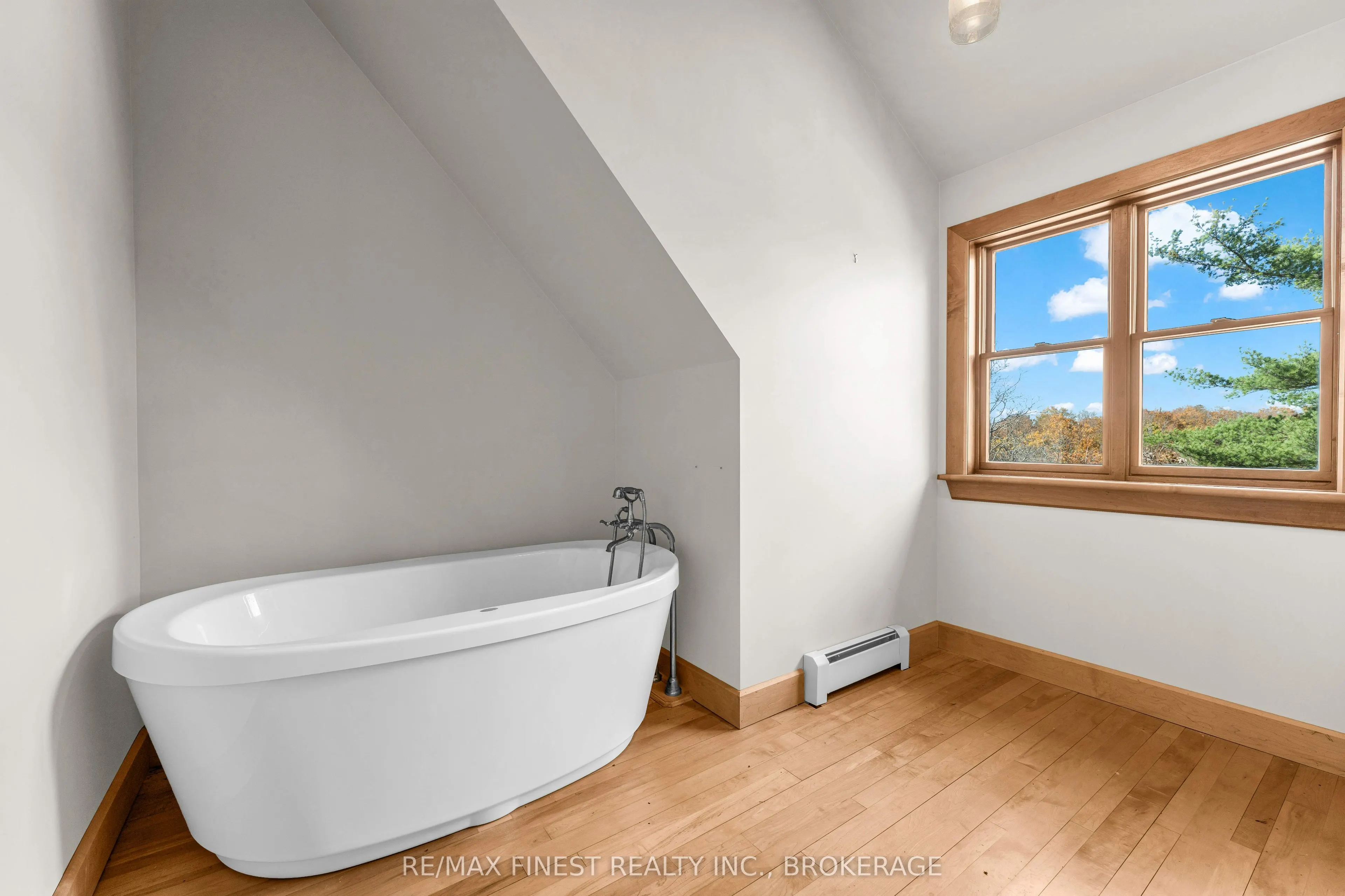 1035 Sweetfern Lane