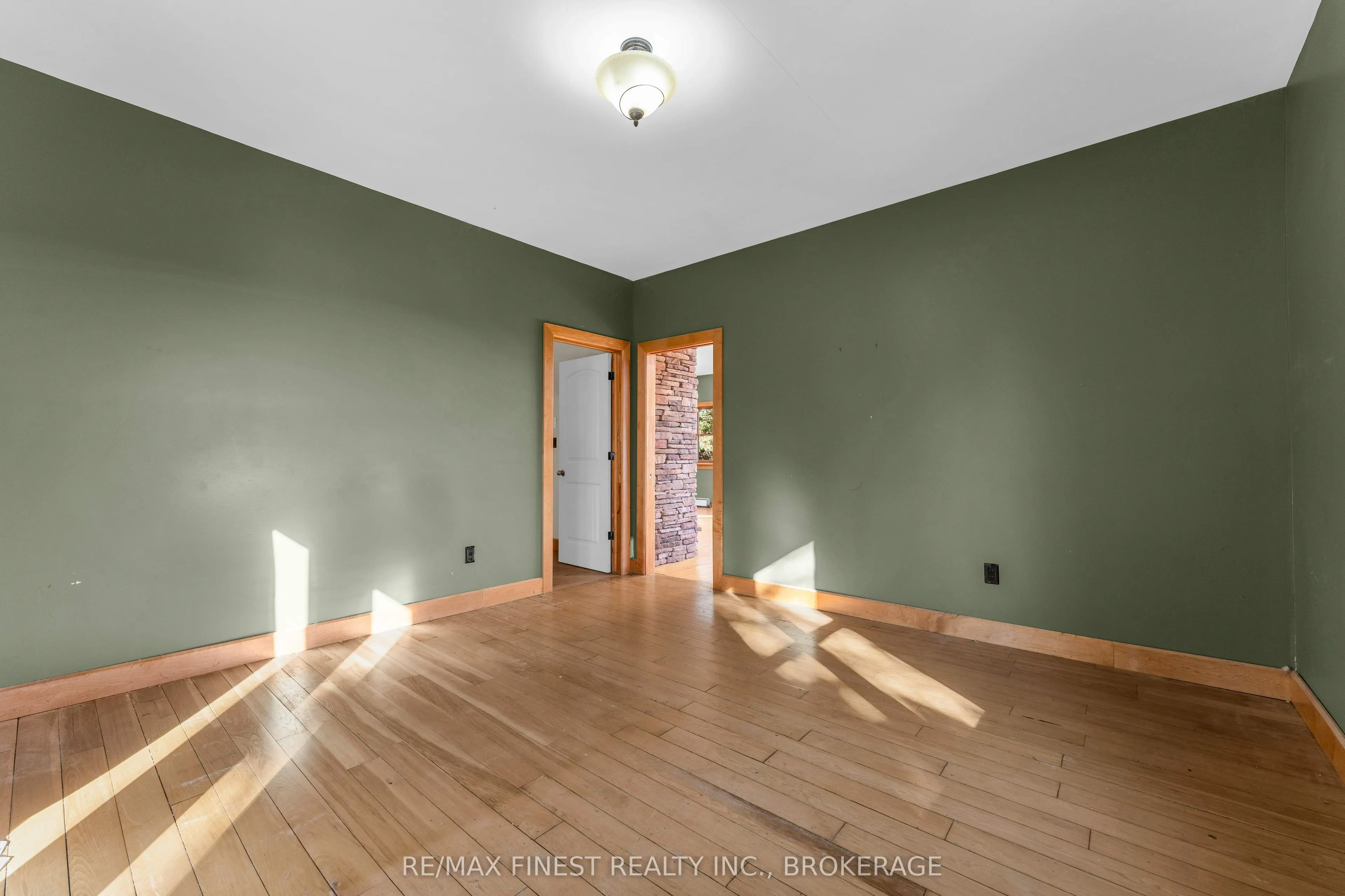 1035 Sweetfern Lane