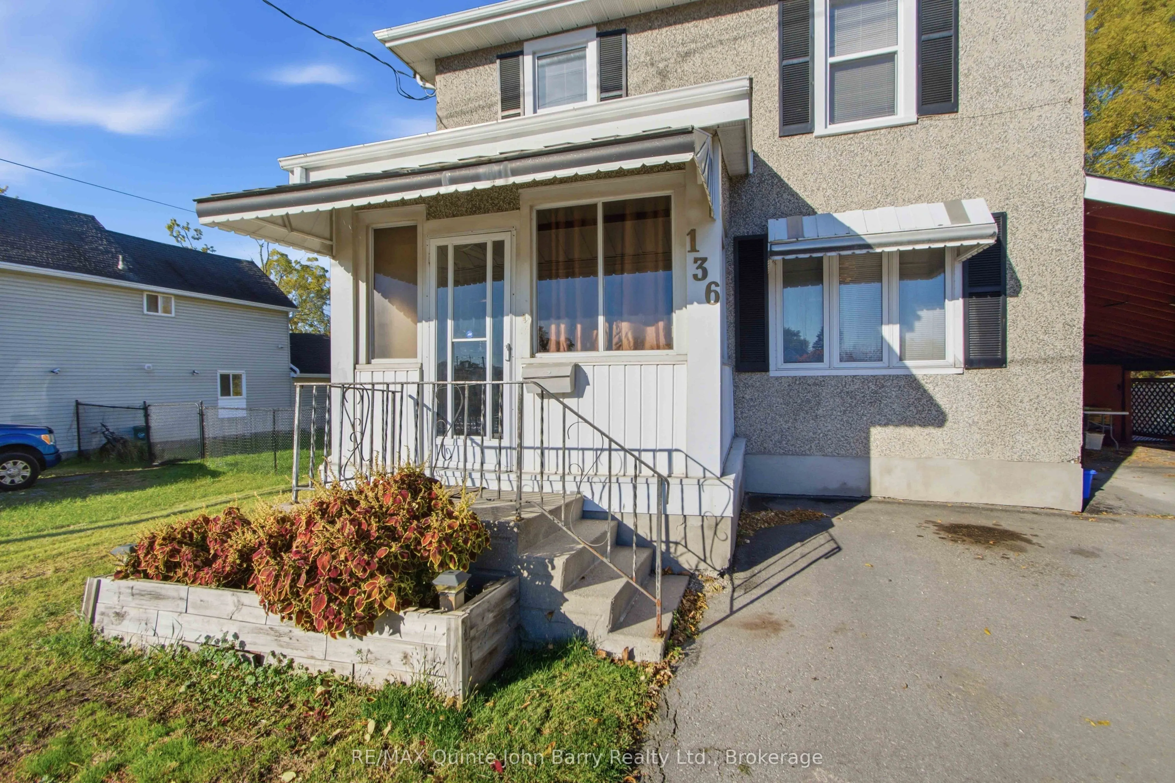 136 Moira Street E