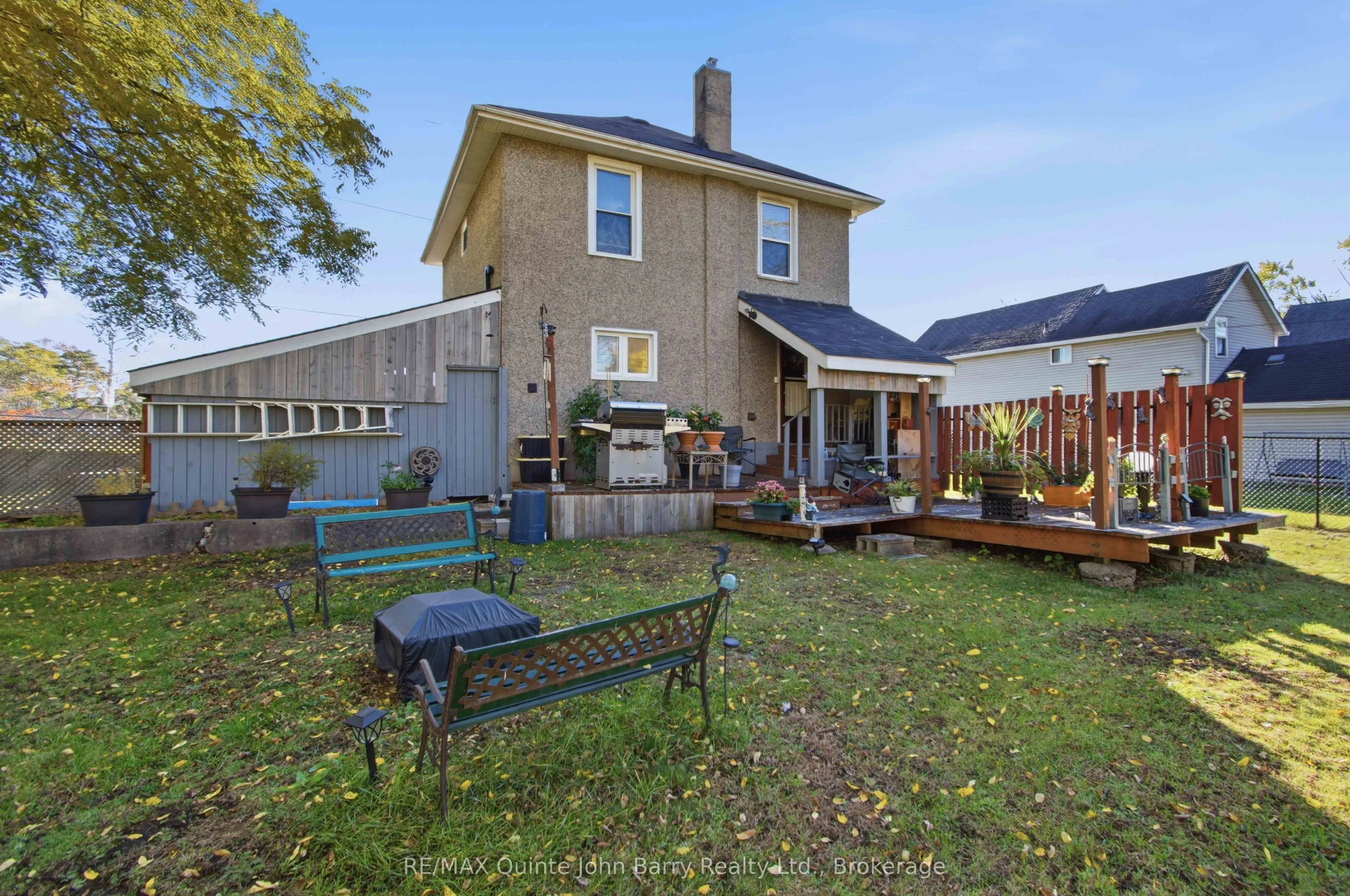 136 Moira Street E