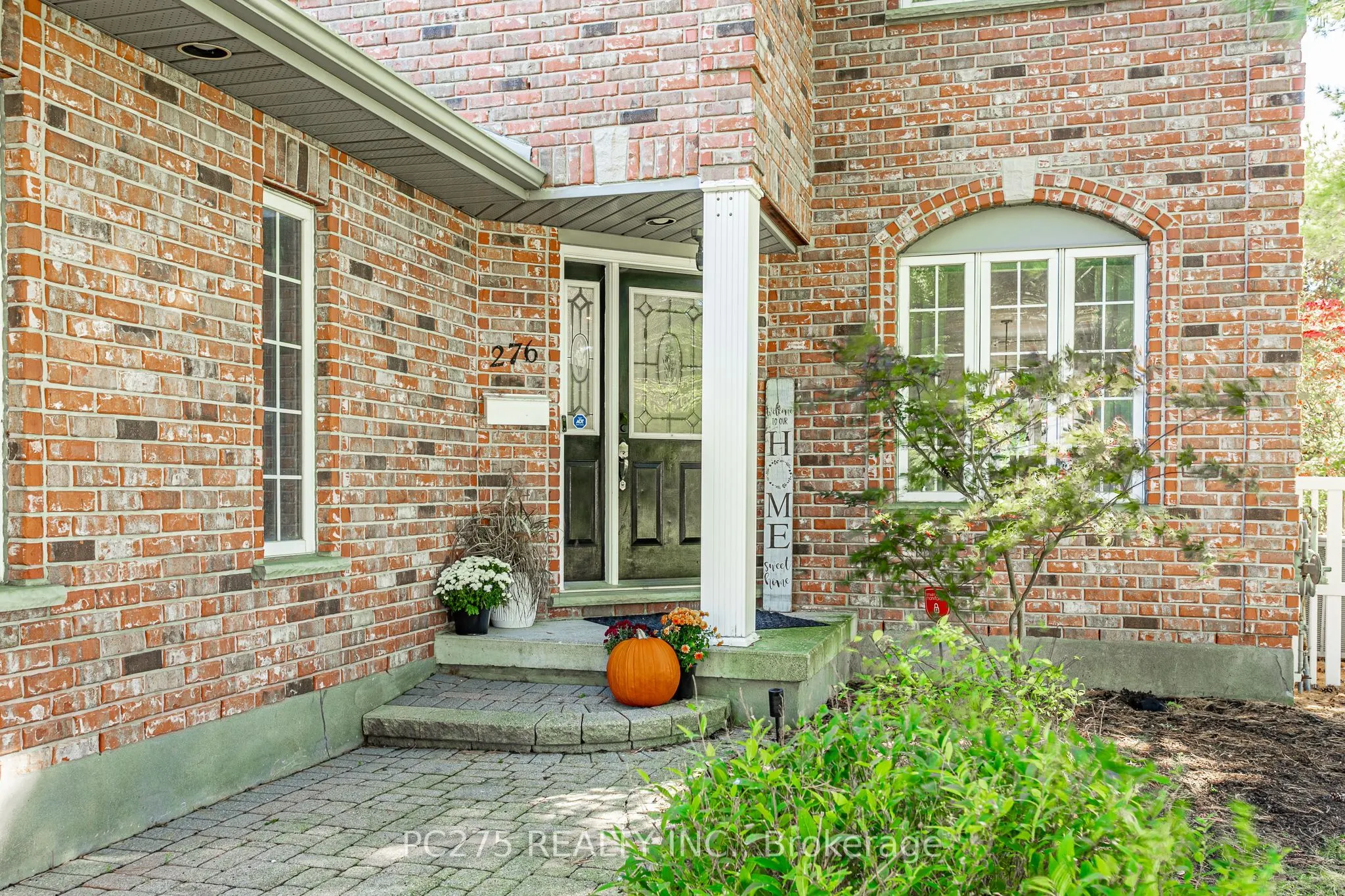 276 King Street E
