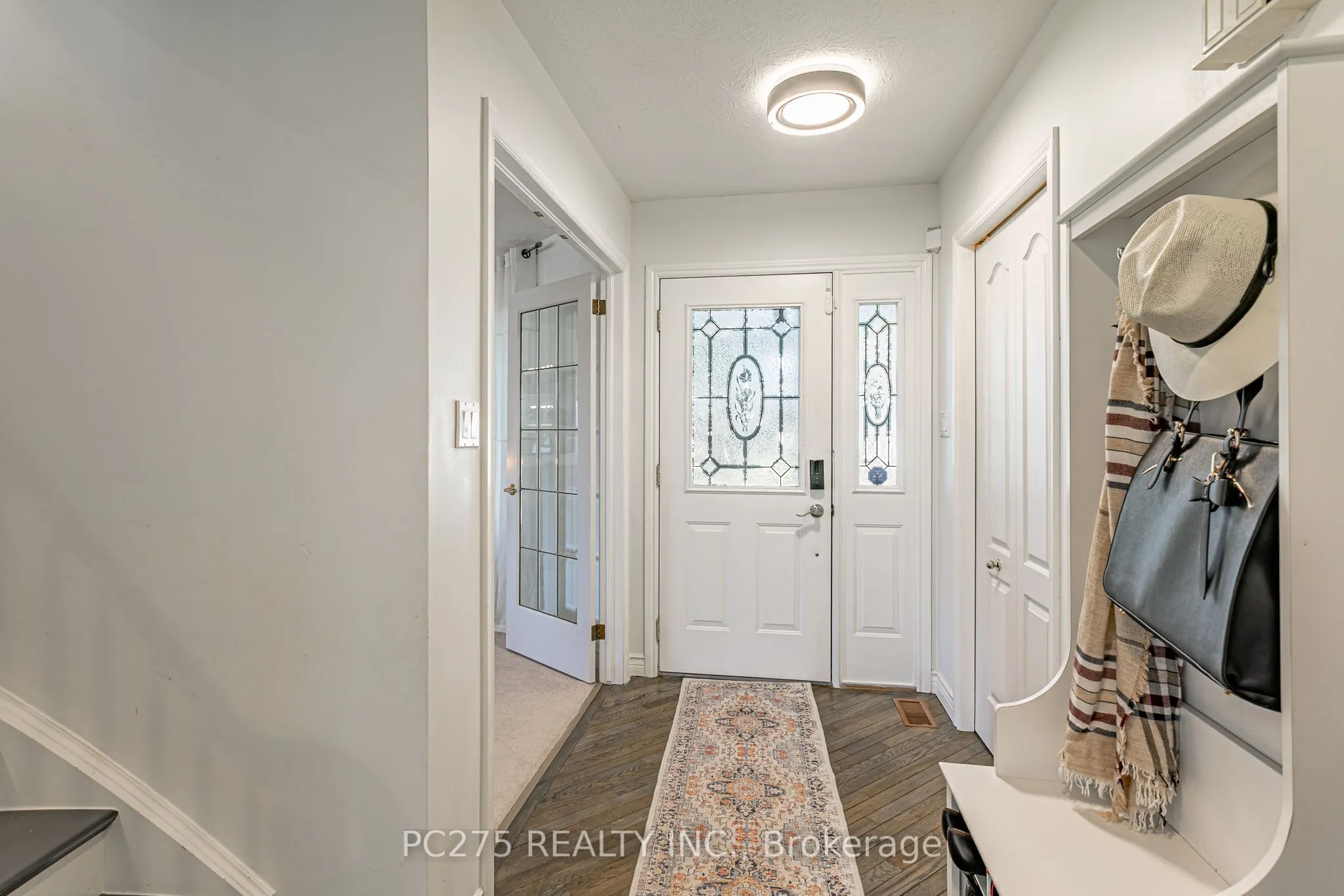 276 King Street E