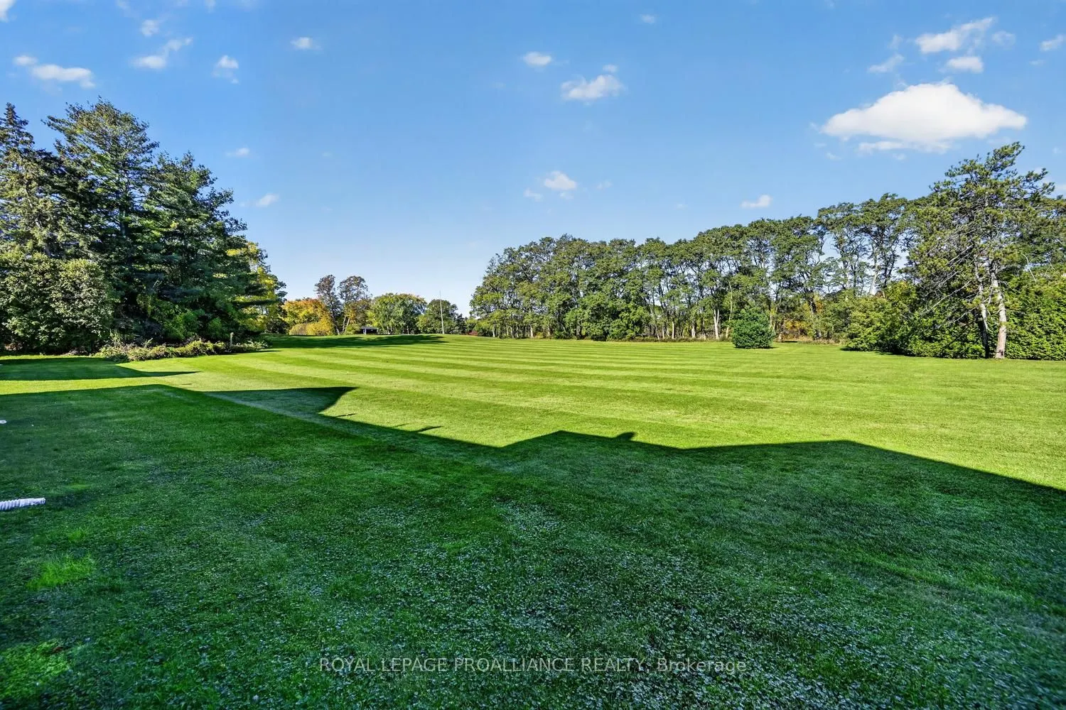 10 Golf Side Lane