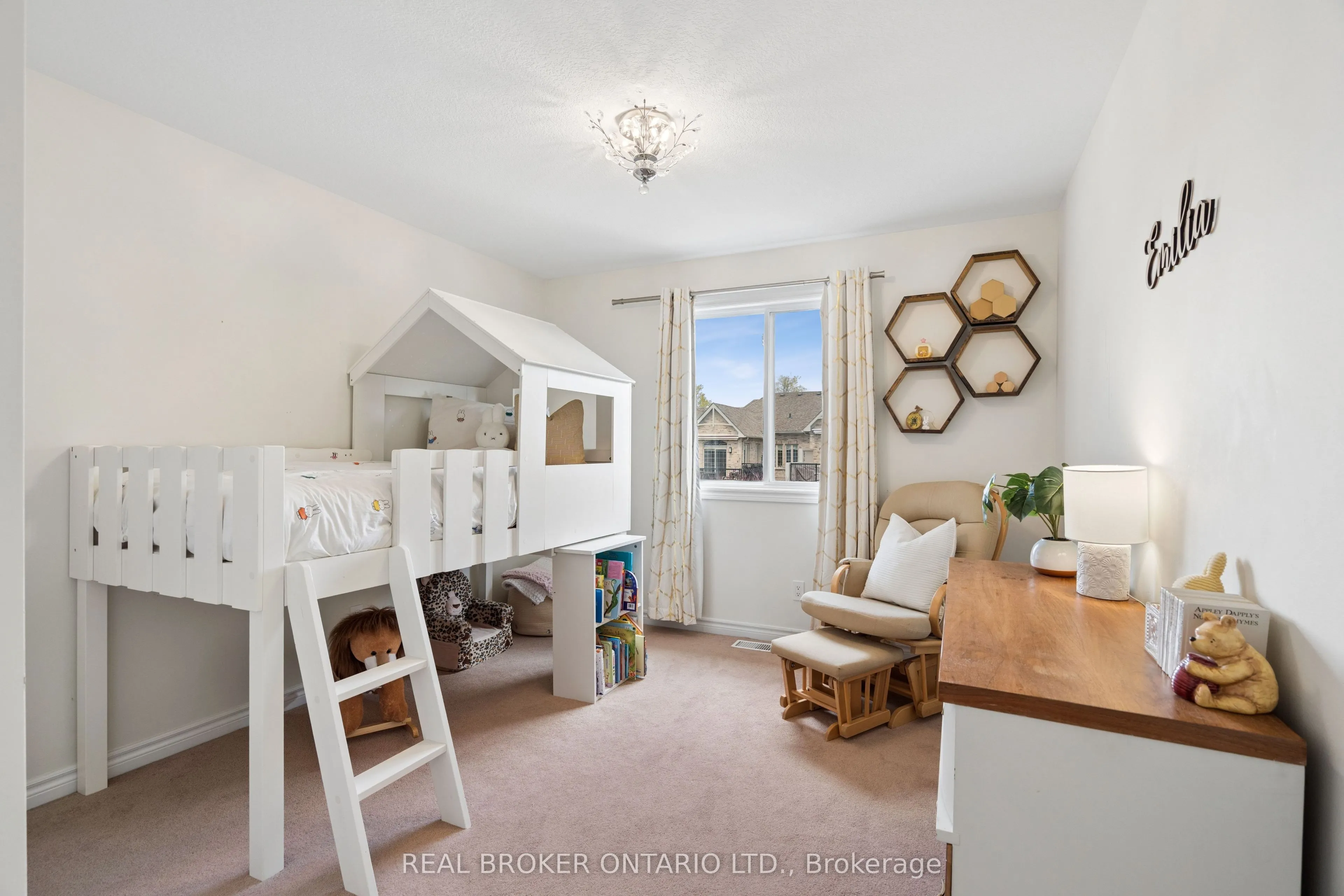 168 Hampson Crescent