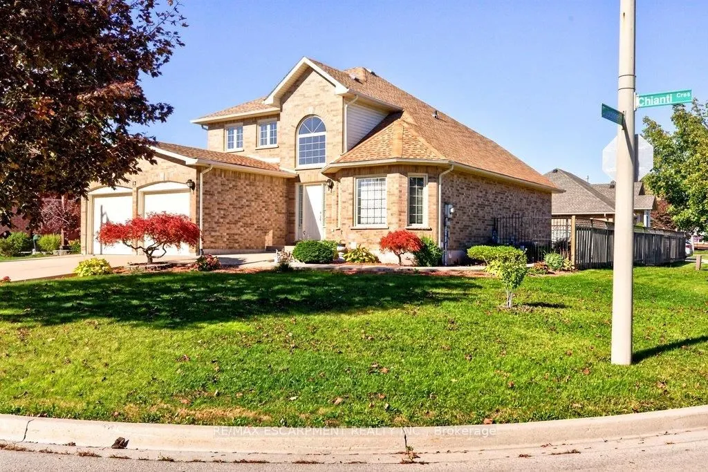 13 Chianti Crescent