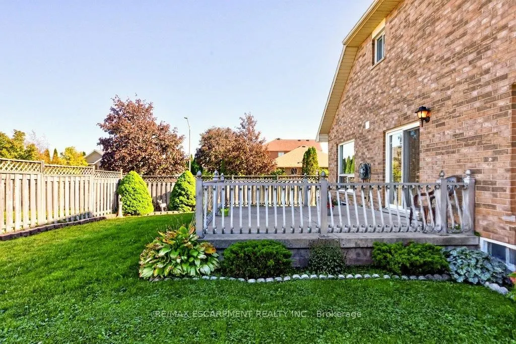 13 Chianti Crescent