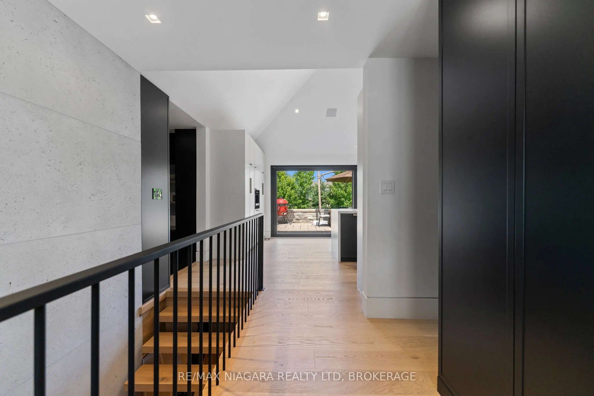 3551 CARDINAL Drive