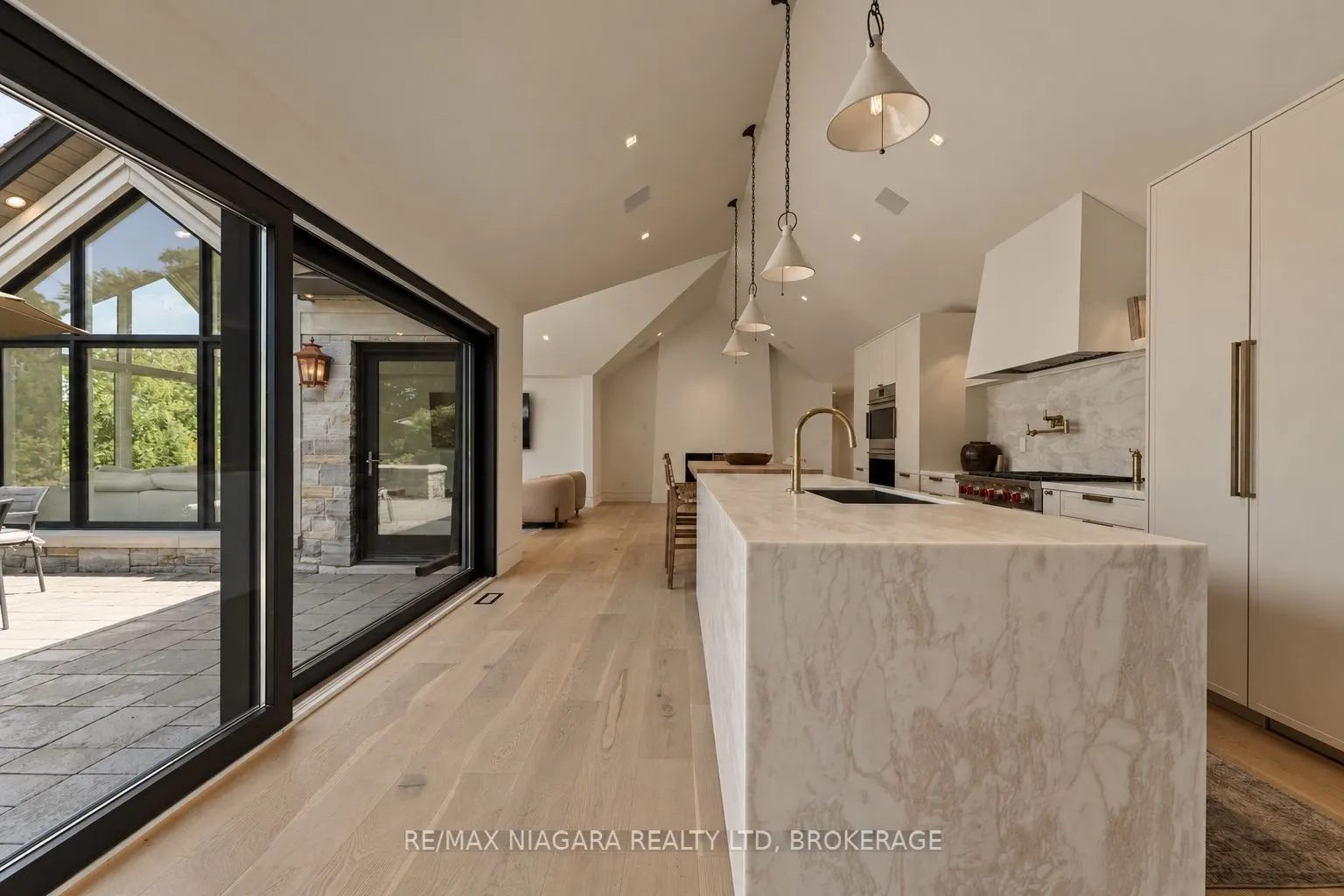 3551 CARDINAL Drive