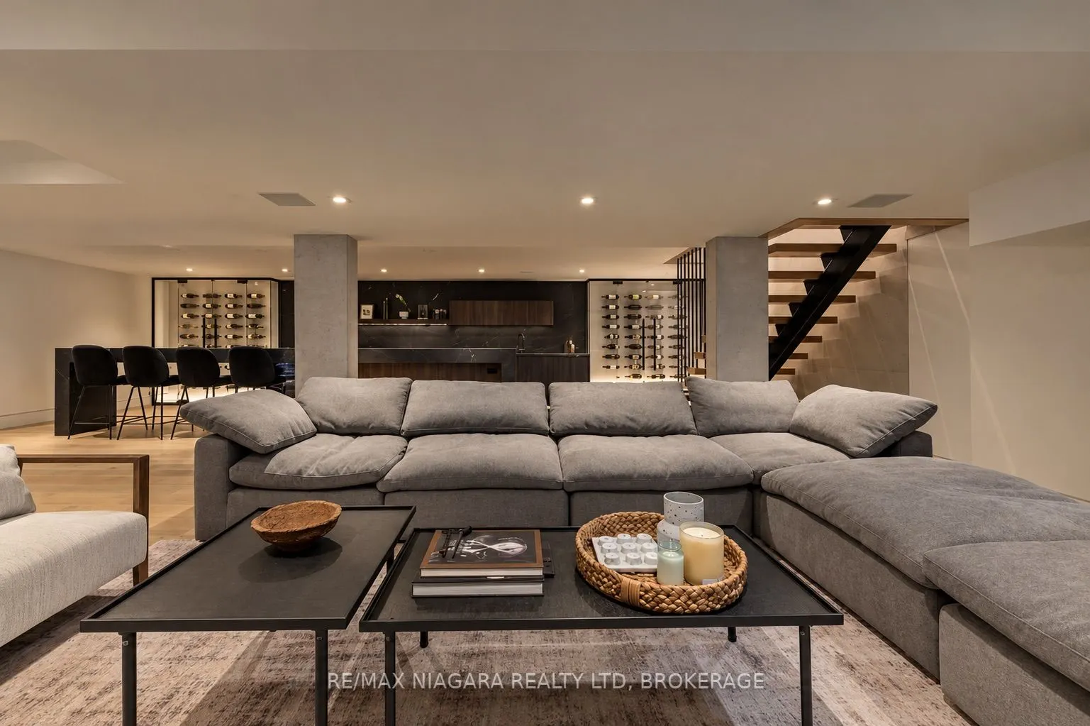 3551 CARDINAL Drive