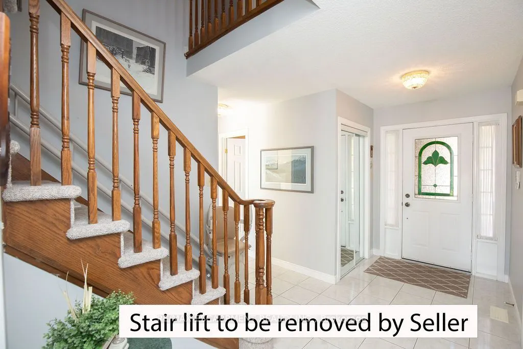 7 FALCONRIDGE Drive