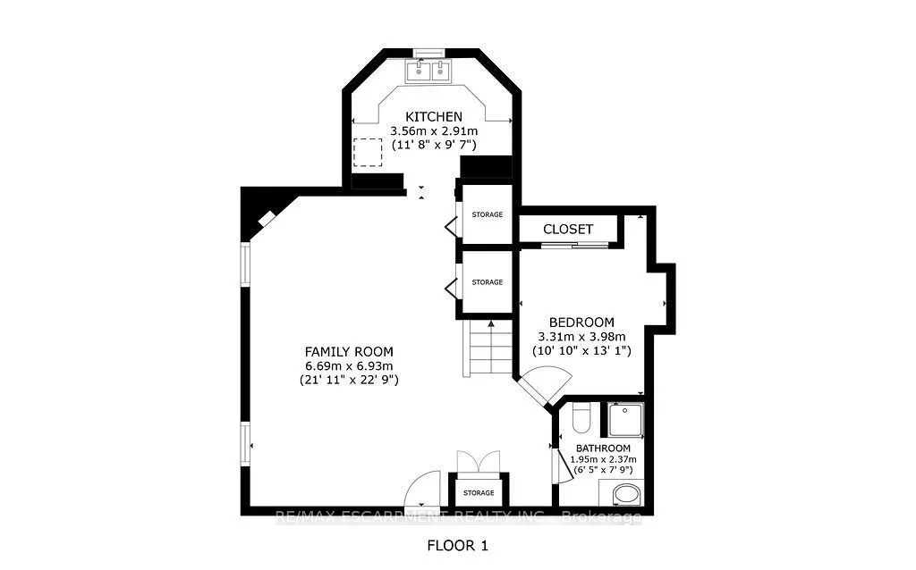 7 FALCONRIDGE Drive